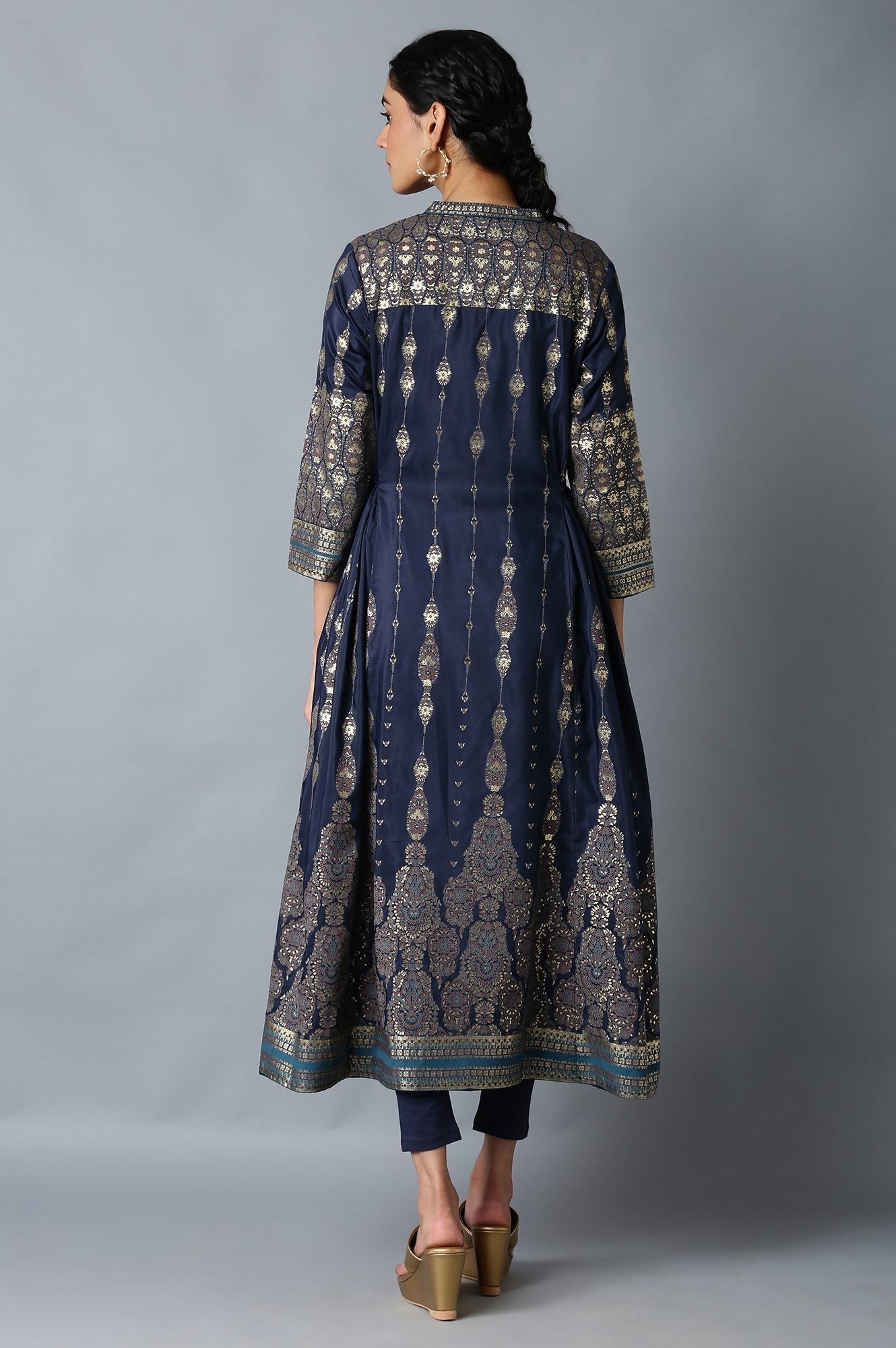 W for Woman Navy Blue Foil Floral Print kurta with Tights