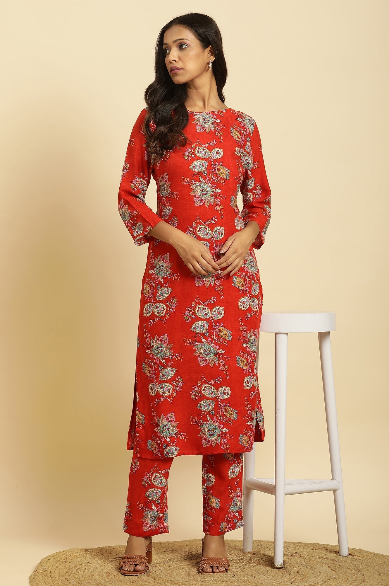 W for Woman Red Floral Printed Straight Kurta And Straight Pants Co-Ord Set