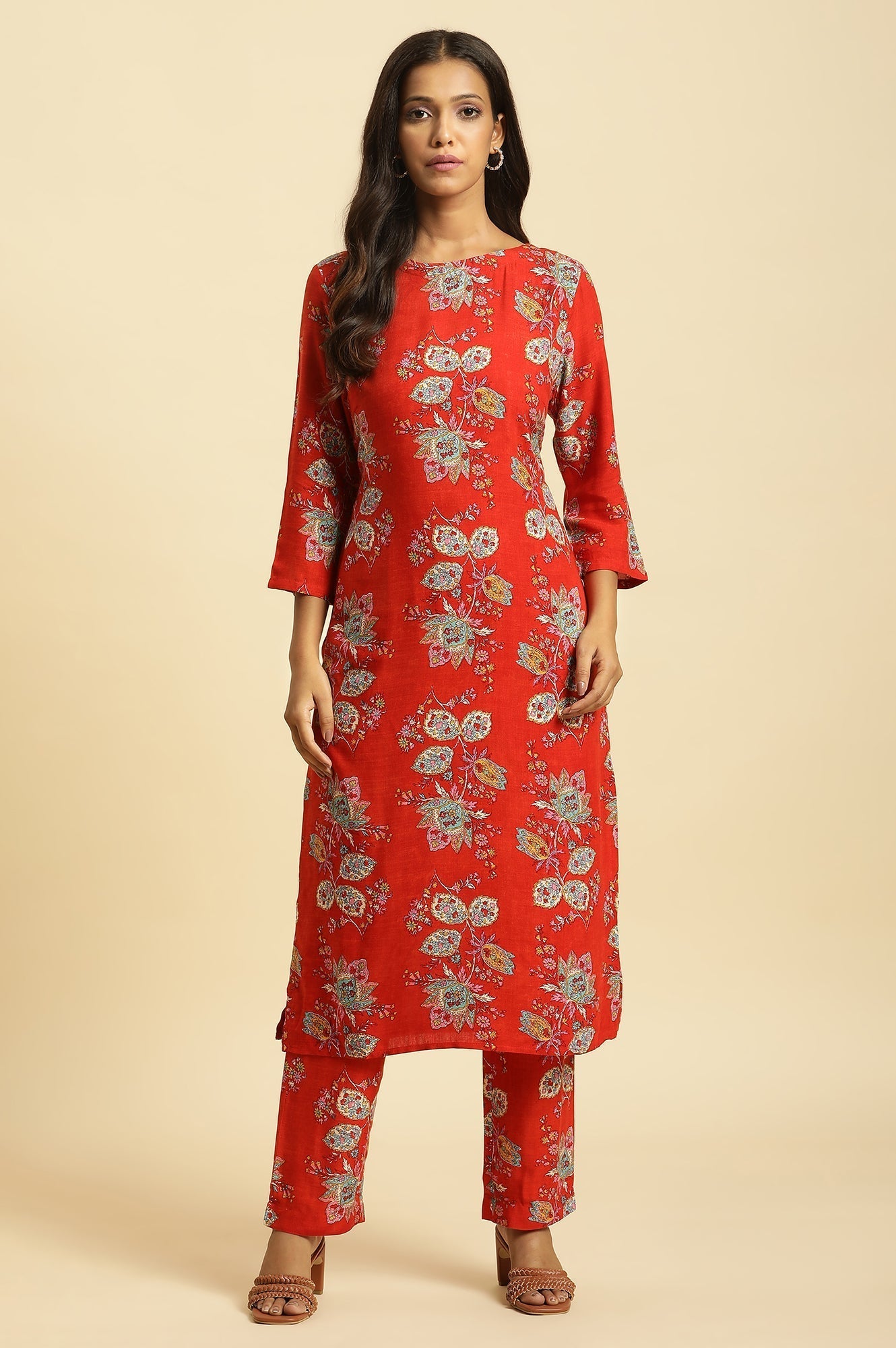 W for Woman Red Floral Printed Straight Kurta And Straight Pants Co-Ord Set