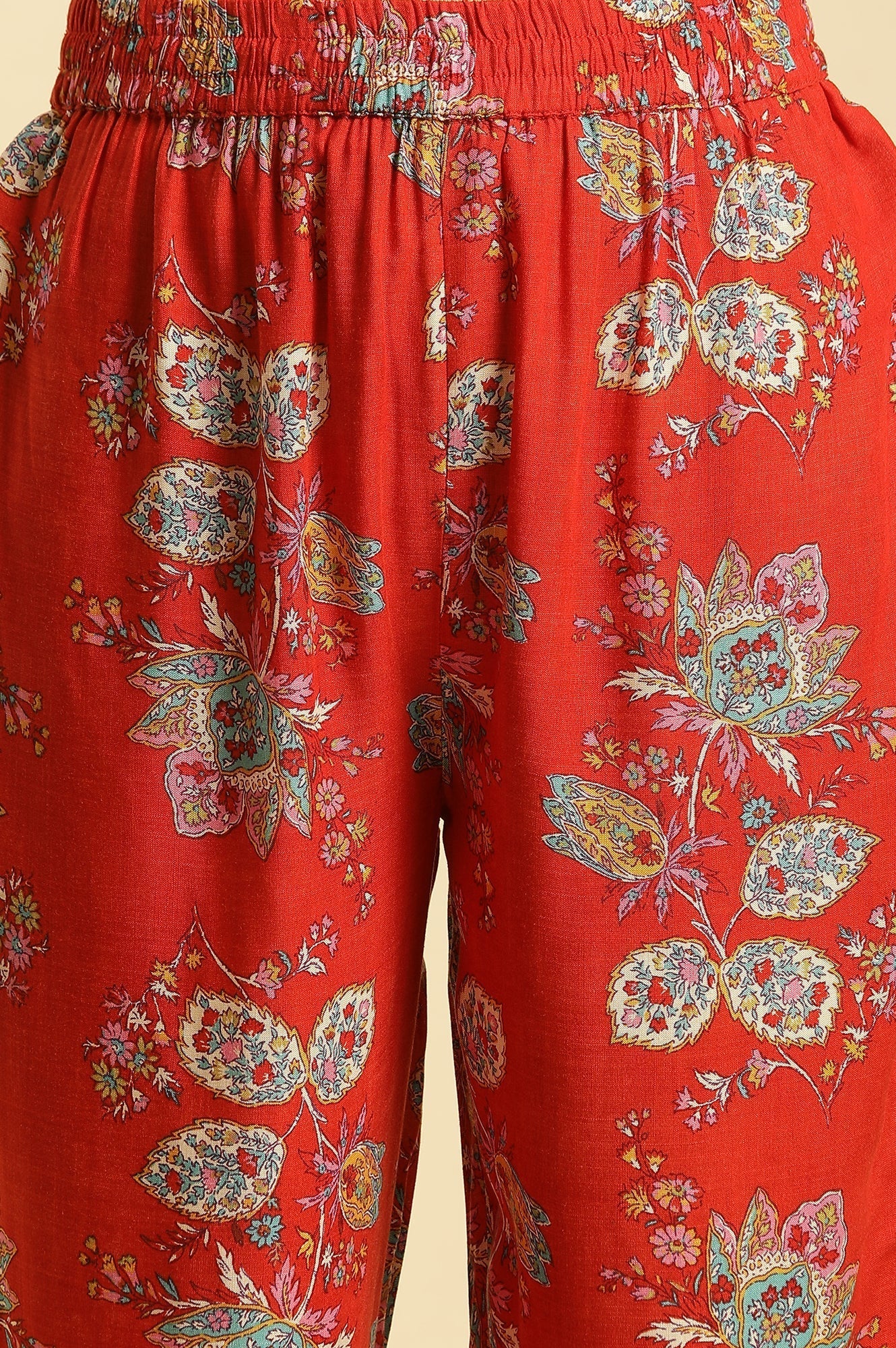 W for Woman Red Floral Printed Straight Kurta And Straight Pants Co-Ord Set