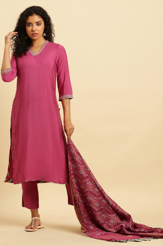W for Woman Pink Embellished Kurta, Pants And Jacquard Dupatta Set