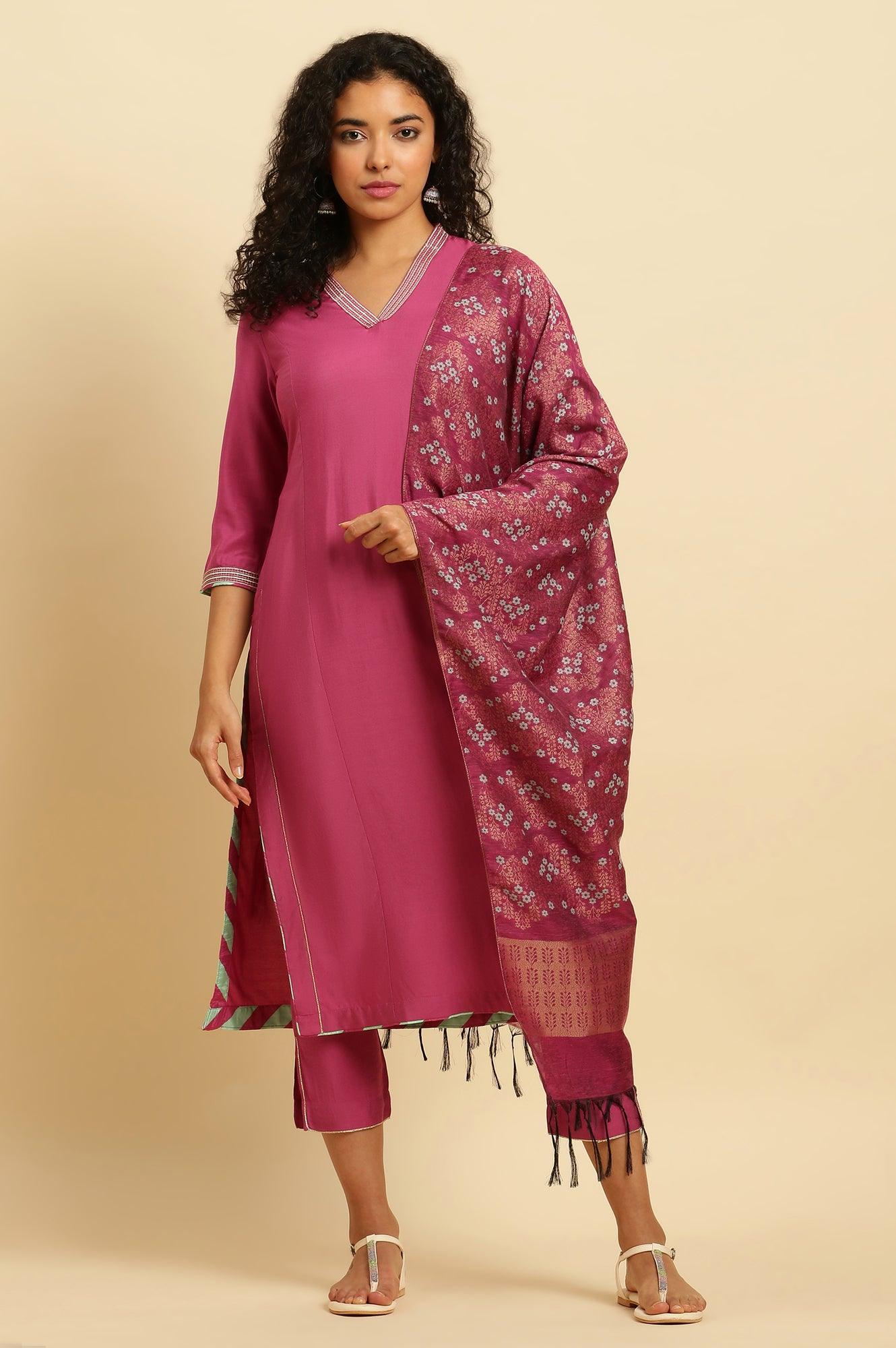 W for Woman Pink Embellished Kurta, Pants And Jacquard Dupatta Set