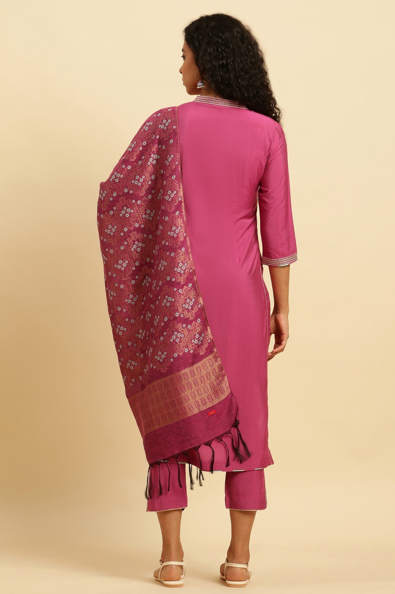 W for Woman Pink Embellished Kurta, Pants And Jacquard Dupatta Set