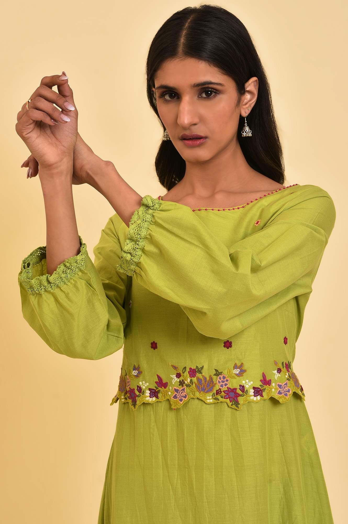 W for Woman Green Embroidered Crinkled kurta
