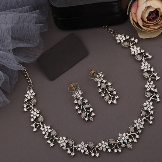Tehzeeb Creations Silver Pleated White Diamond With Grey Beads Necklace Set Tehzeeb Creations