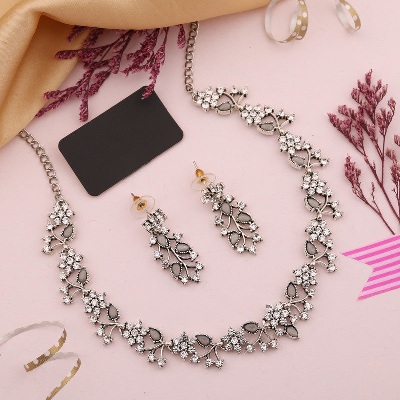 Tehzeeb Creations Silver Pleated White Diamond With Grey Beads Necklace Set Tehzeeb Creations