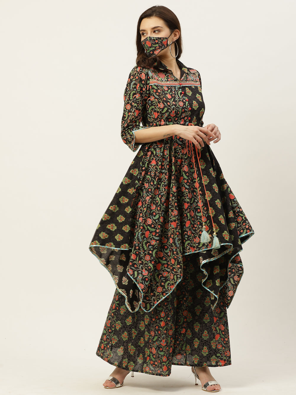 Juniper Women's Black Cambric Printed Asymmetric Clothing Set