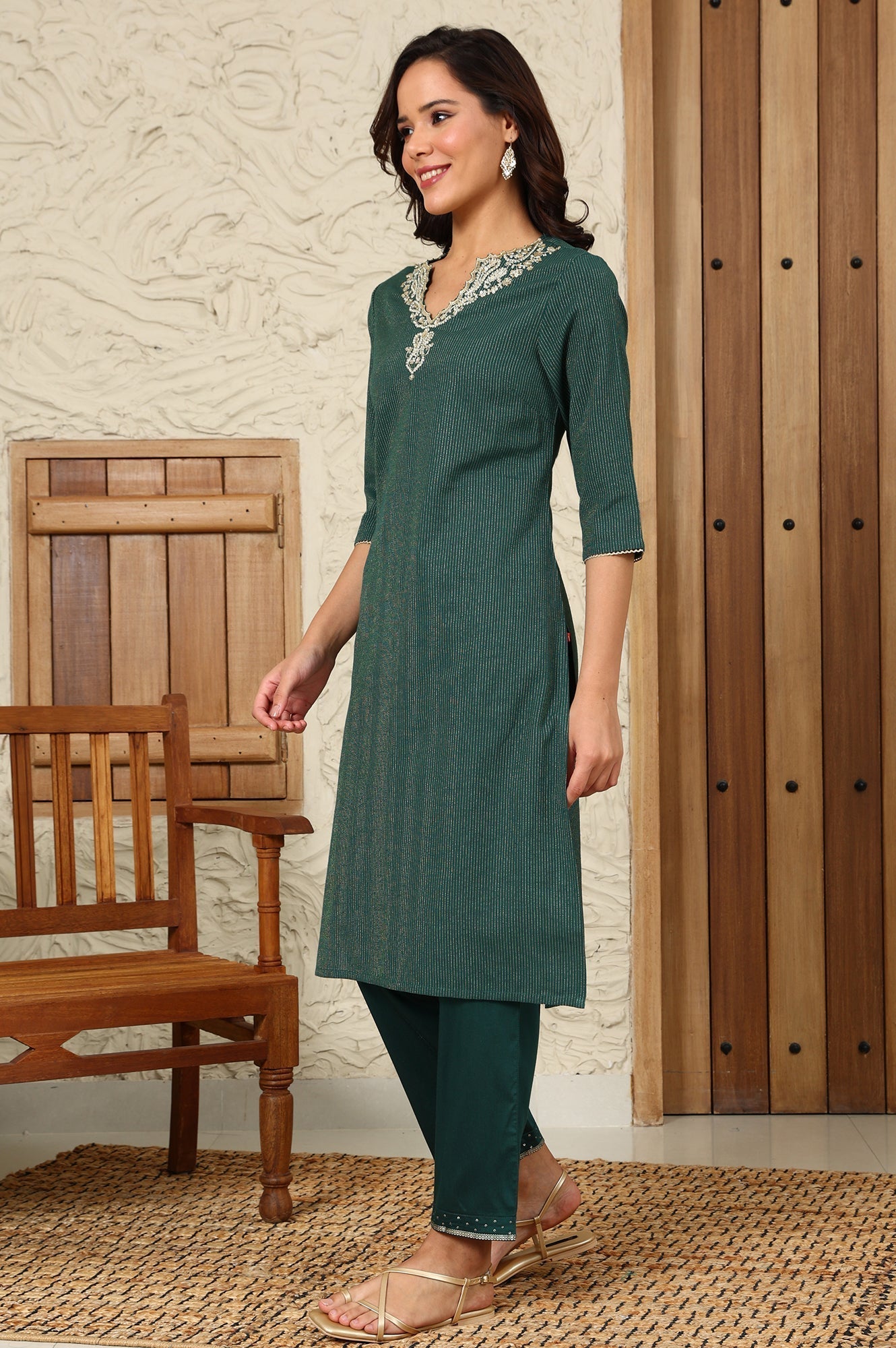 W for Woman Green Yarn-Dyed Embroidered Cotton Flax Straight Kurta With Lurex Stripes