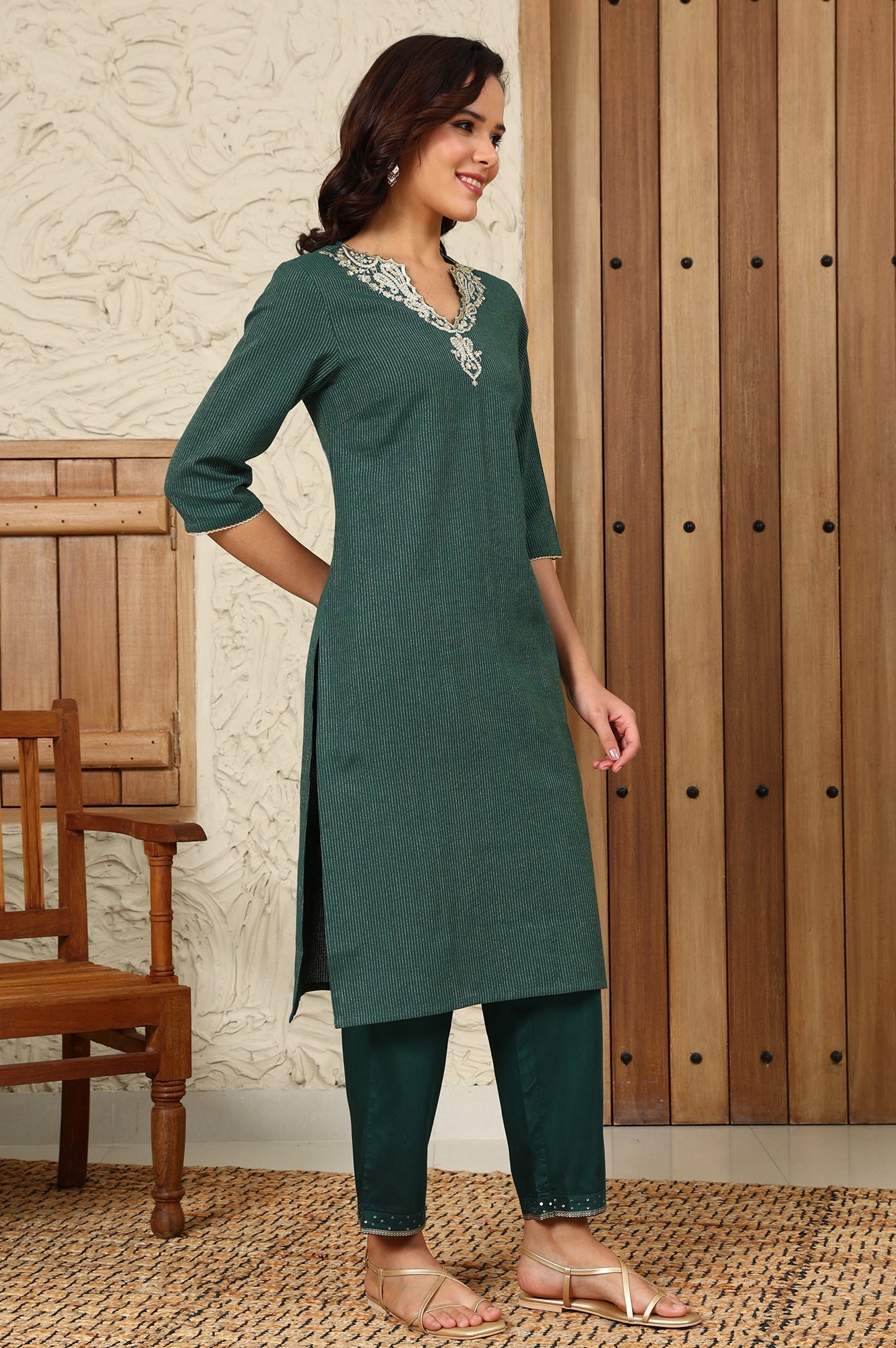 W for Woman Green Yarn-Dyed Embroidered Cotton Flax Straight Kurta With Lurex Stripes