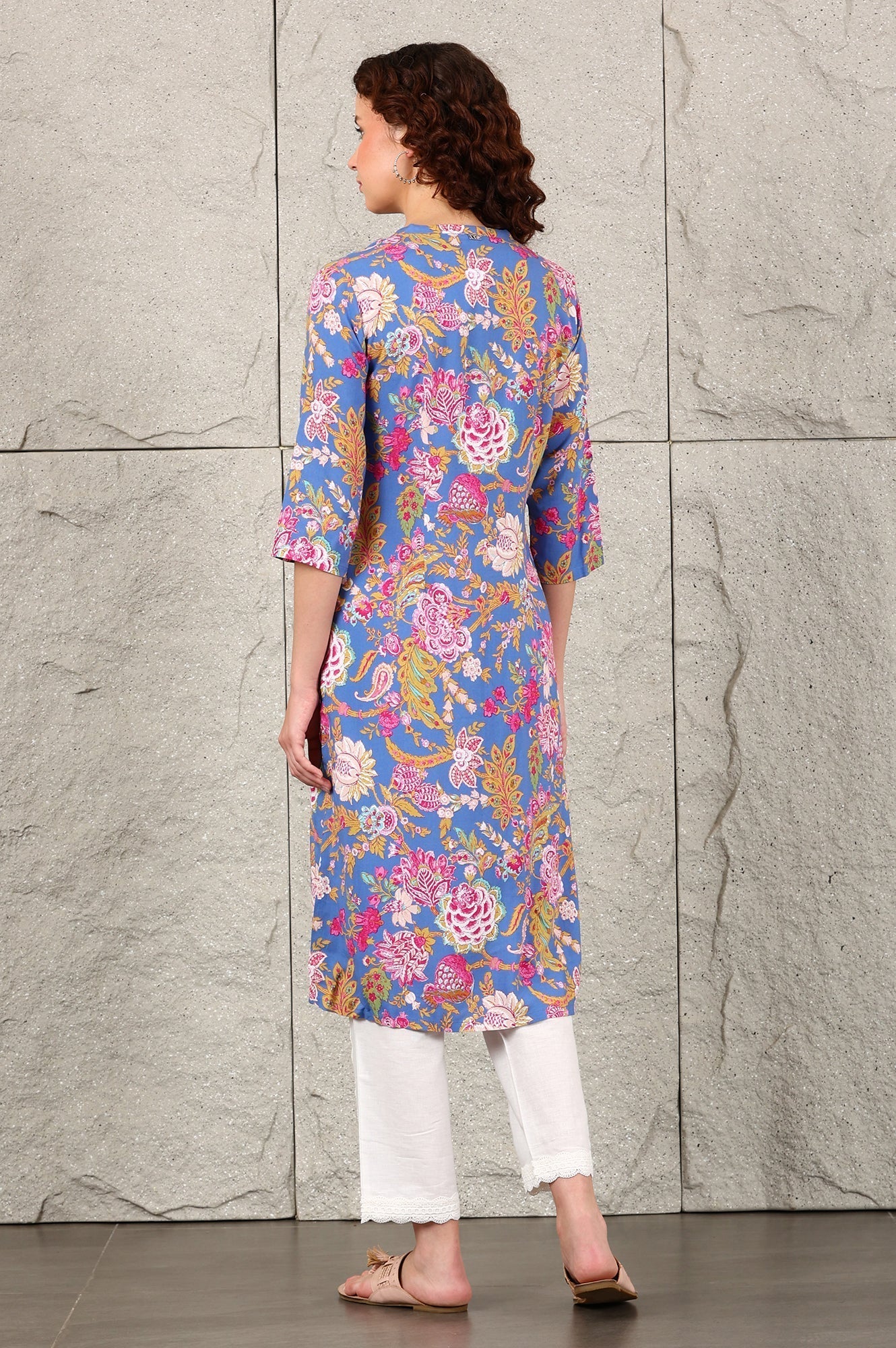 W for Woman Blue Floral Printed Rayon Straight Kurta