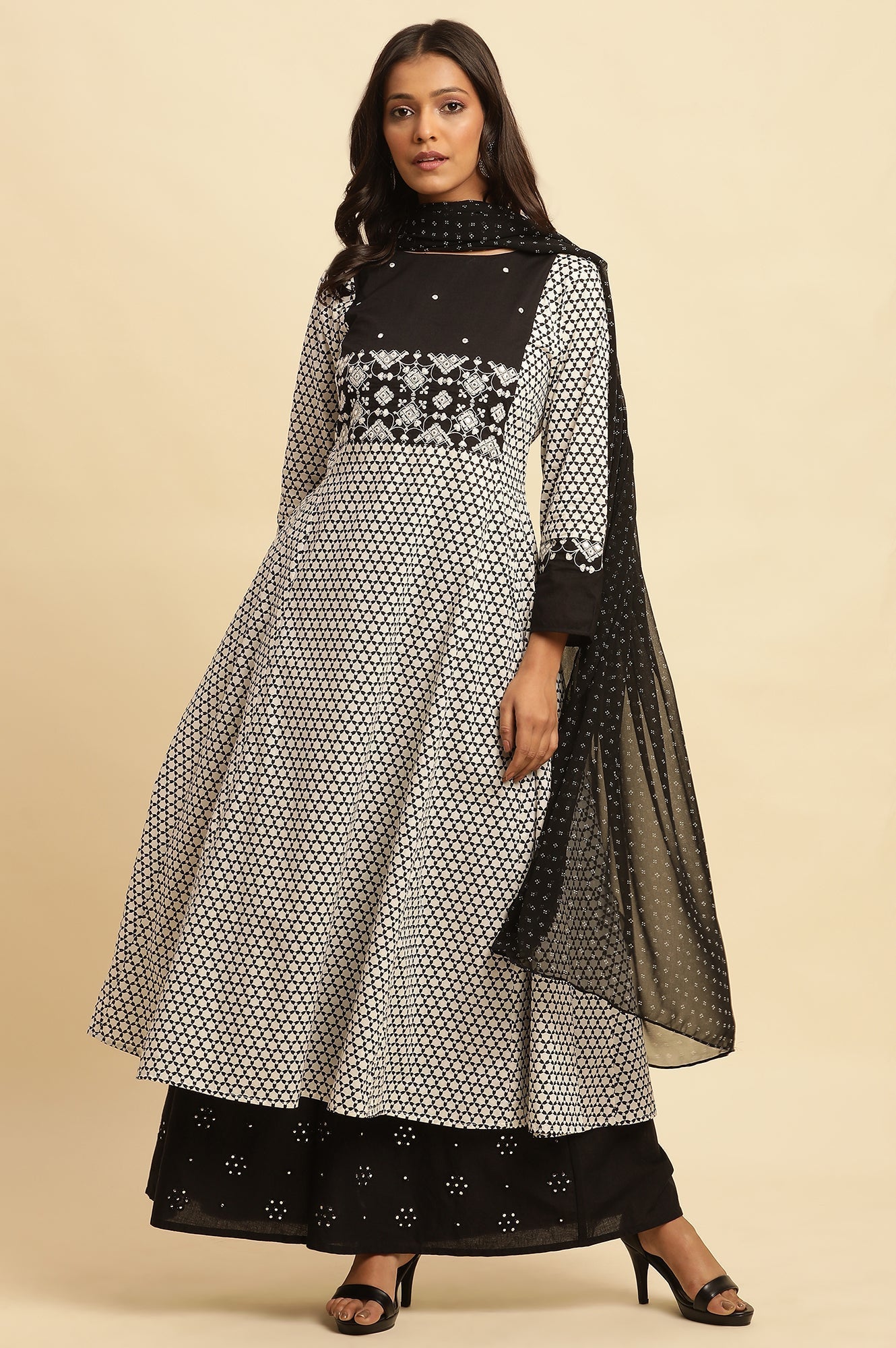 W for Woman White And Black Printed Flared Kurta With Embroidery
