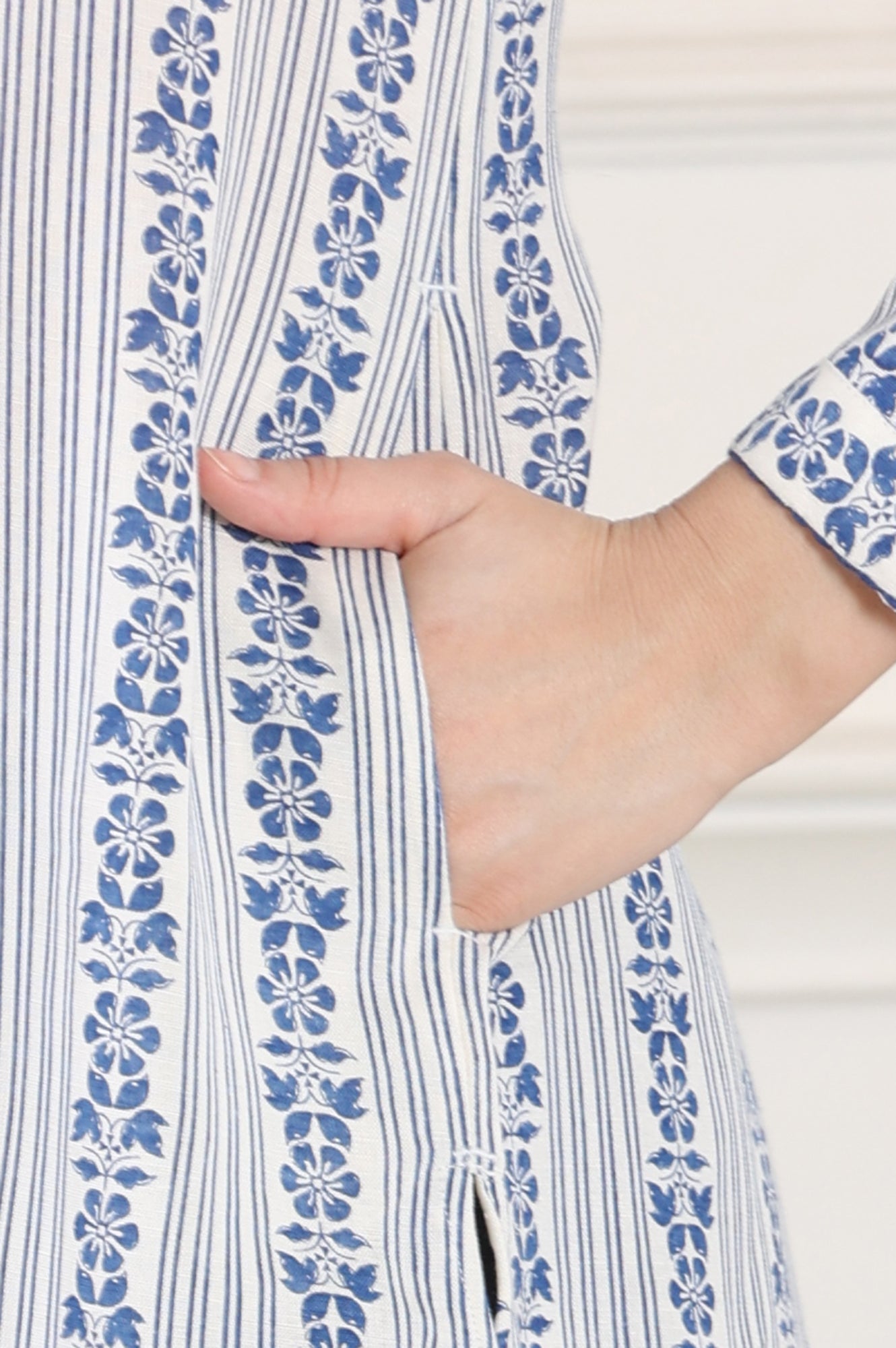 W for Woman White Floral Printed Rayon Flax Tunic With Front Pleats  Grab2Buy WforWoman Grab2Buy