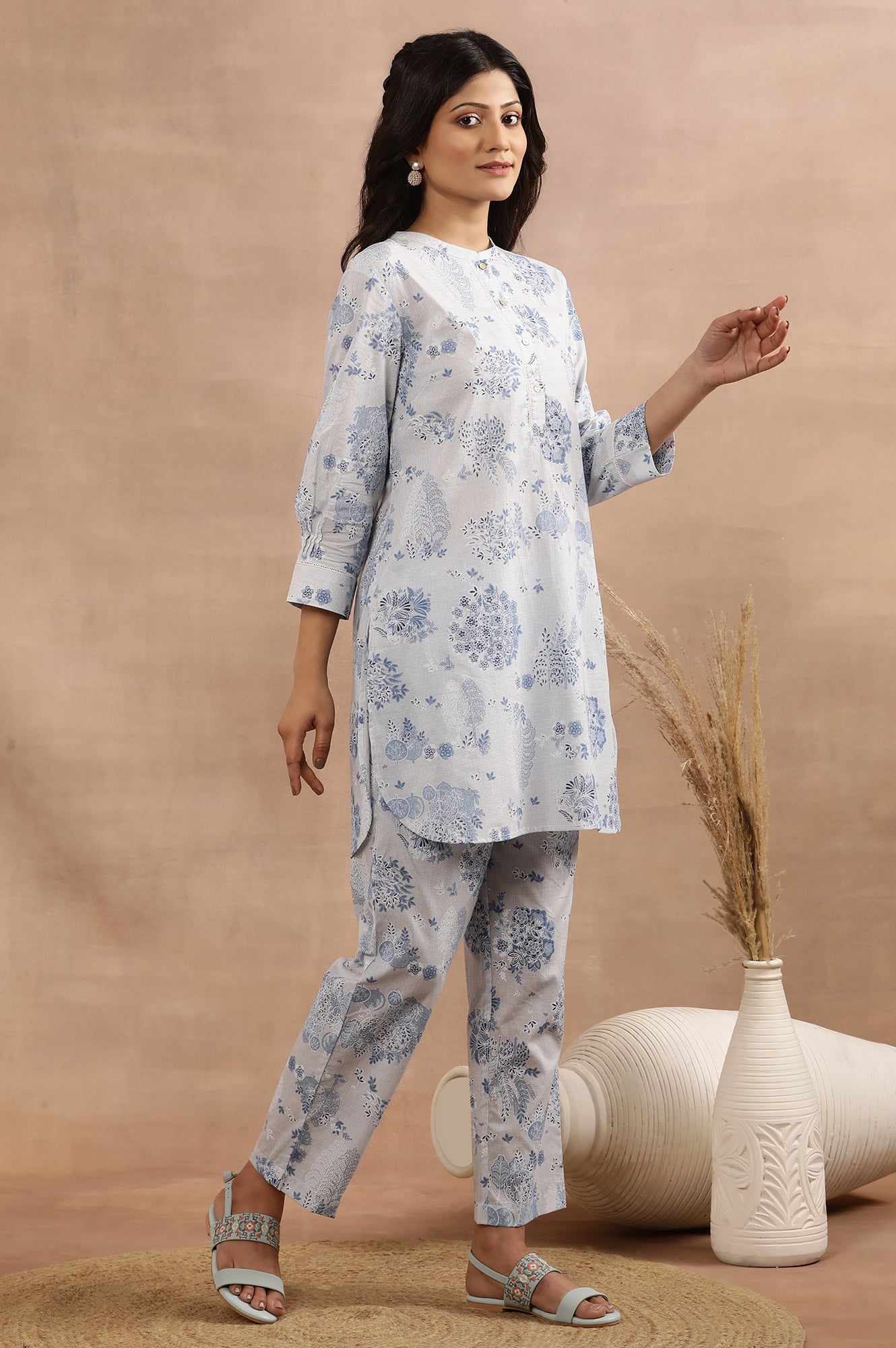 W for Woman Light Blue Printed Short Kurta And Pants Co-Ord Set