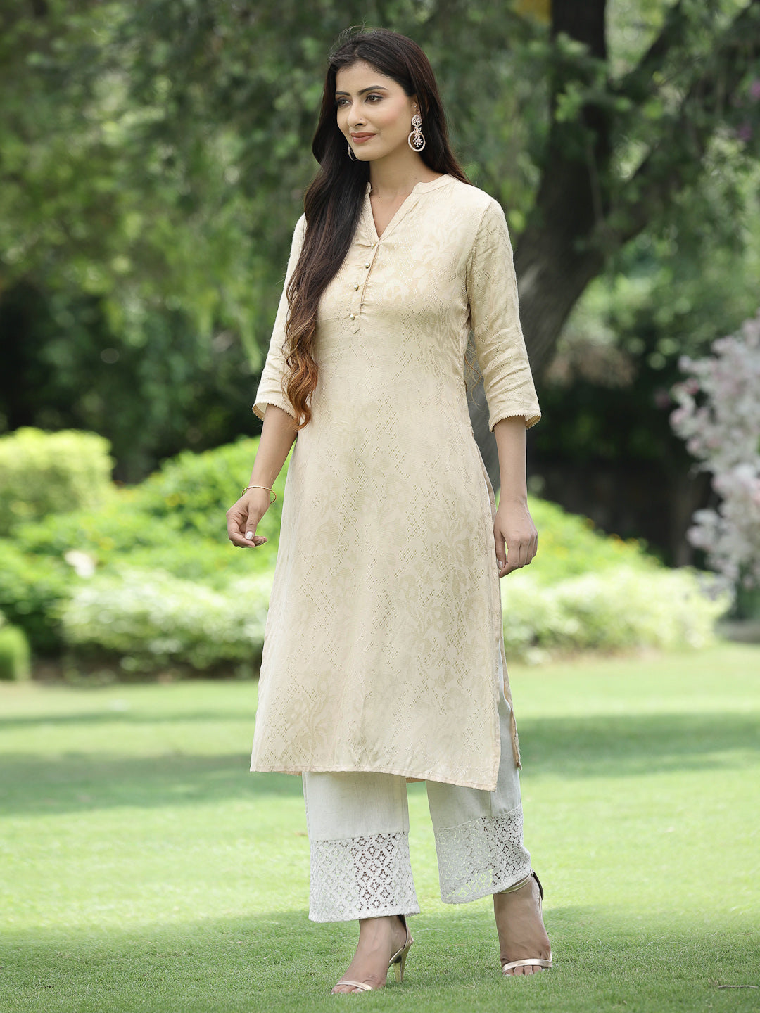 Juniper Womens Ivory Rayon Jacquard Straight Kurta