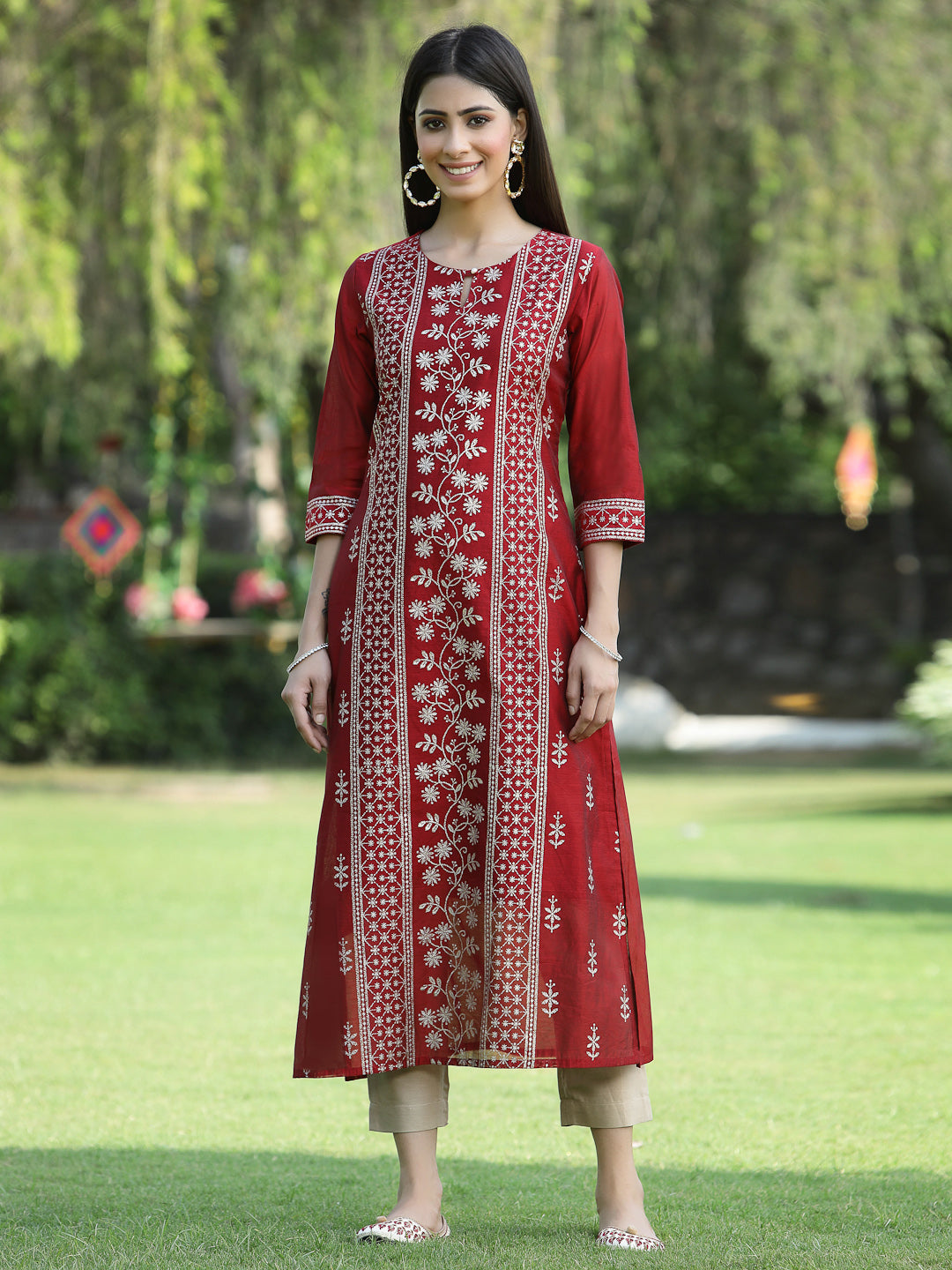 Juniper Womens Maroon Modal Chanderi Foil Printed Straight Kurta