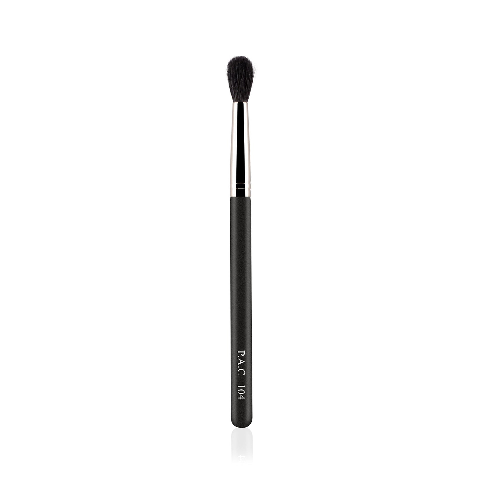 PAC Studio Eyeshadow Brush - 104