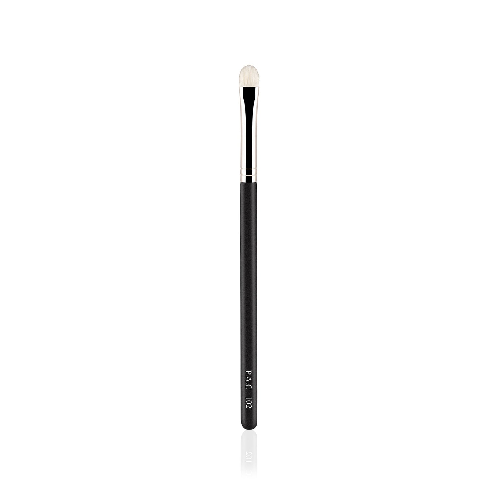 PAC Studio Eyeshadow Application Brush 102