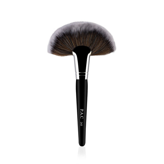 PAC Studio Fan Brush - 243