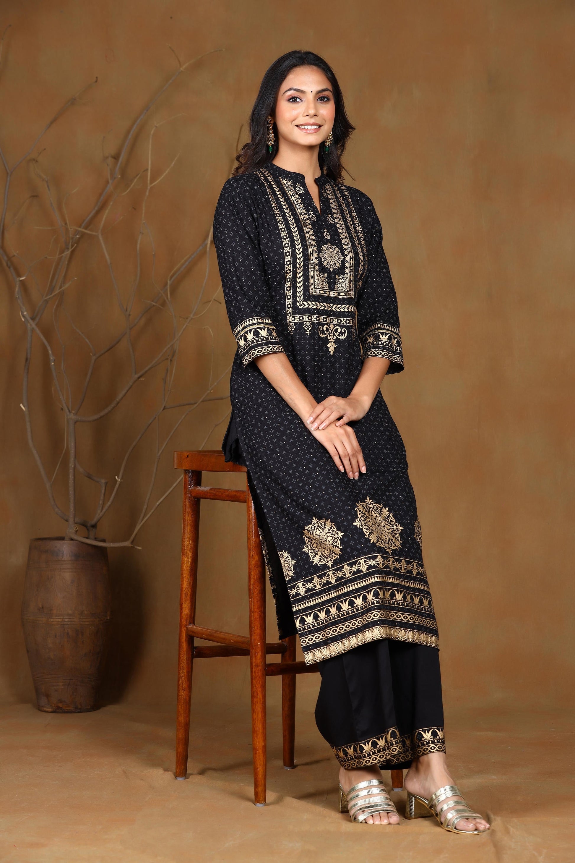 Juniper Women's Black Rayon Gold Foil Print Straight Kurta