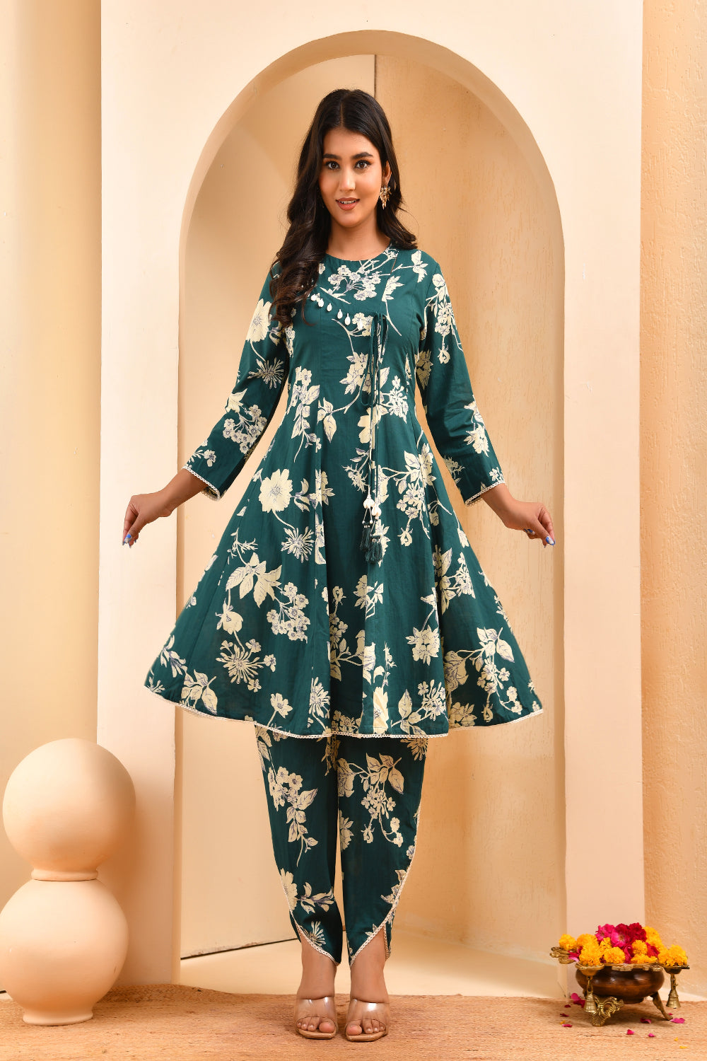 Vaasva Women Green Short Anarkali Kurta With Printed Pants 