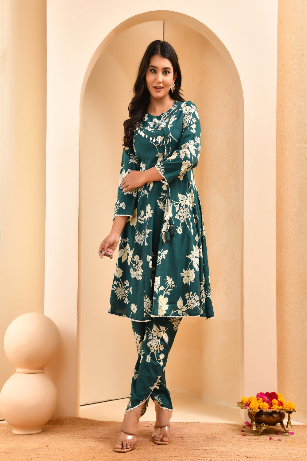 Vaasva Women Green Short Anarkali Kurta With Printed Pants 