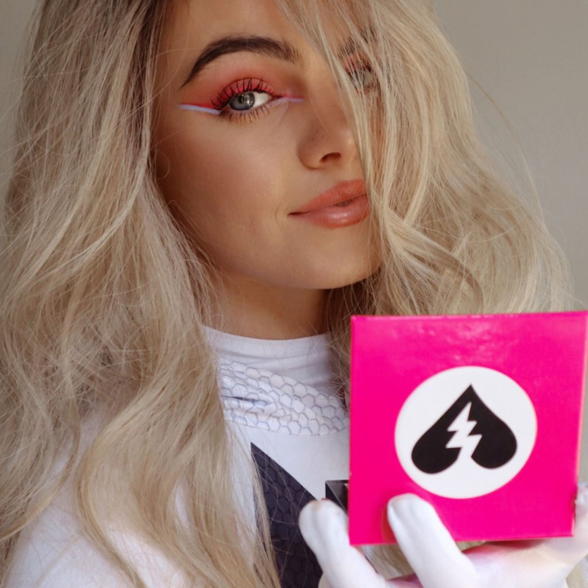 Makeup Revolution X Fortnite Cuddle Team Leader 9 Pan Shadow Palette