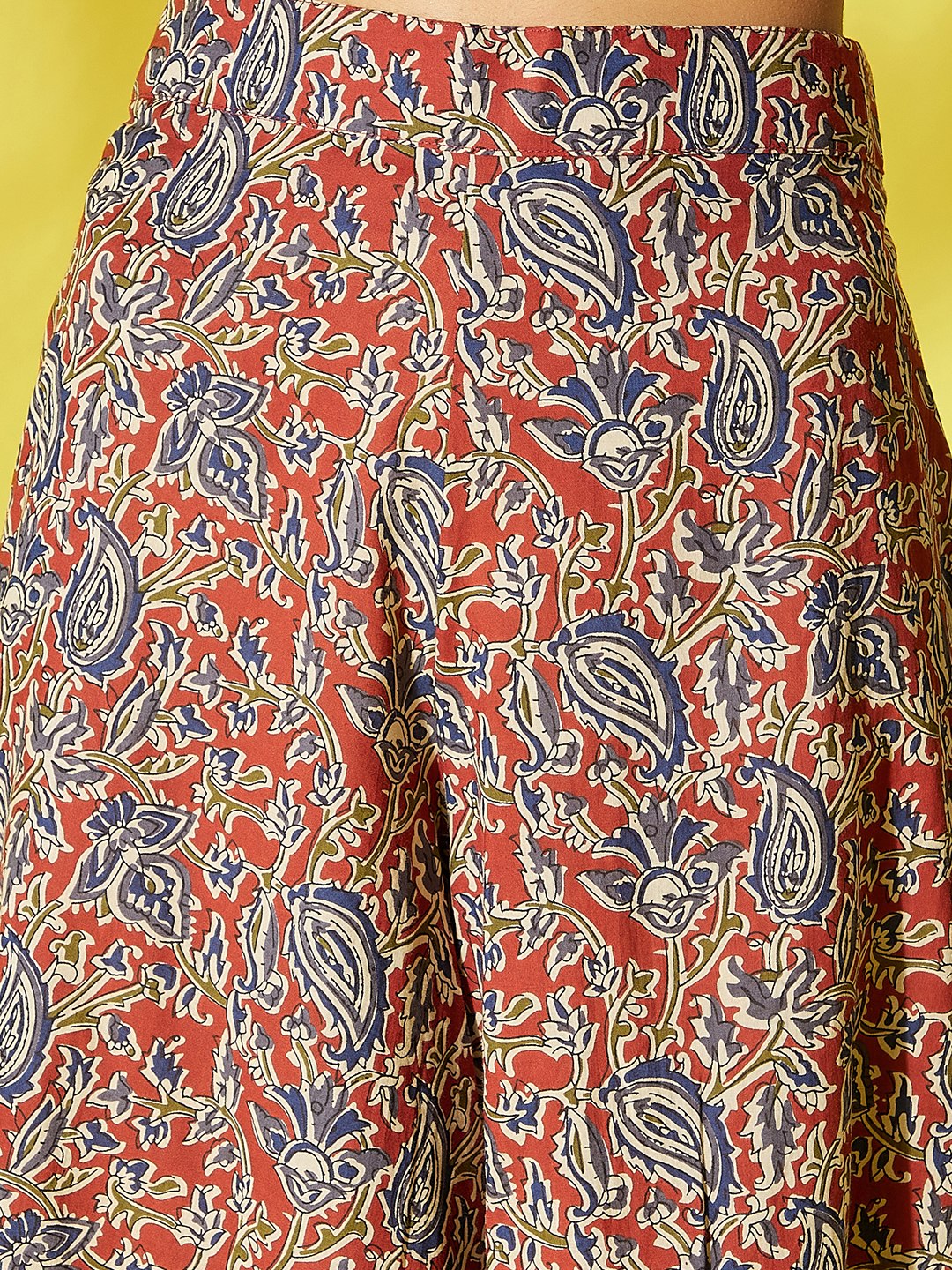 InWeave Women's Maroon Kalamkari Strappy Set 