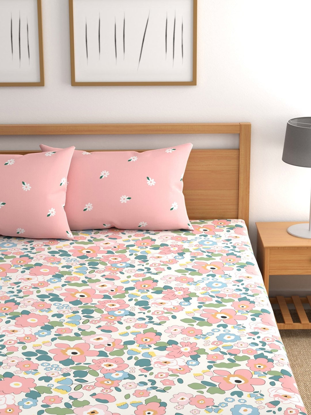 CHHAVI INDIA Pink & Blue Floral 210 TC Bedsheet with Pillow Covers 