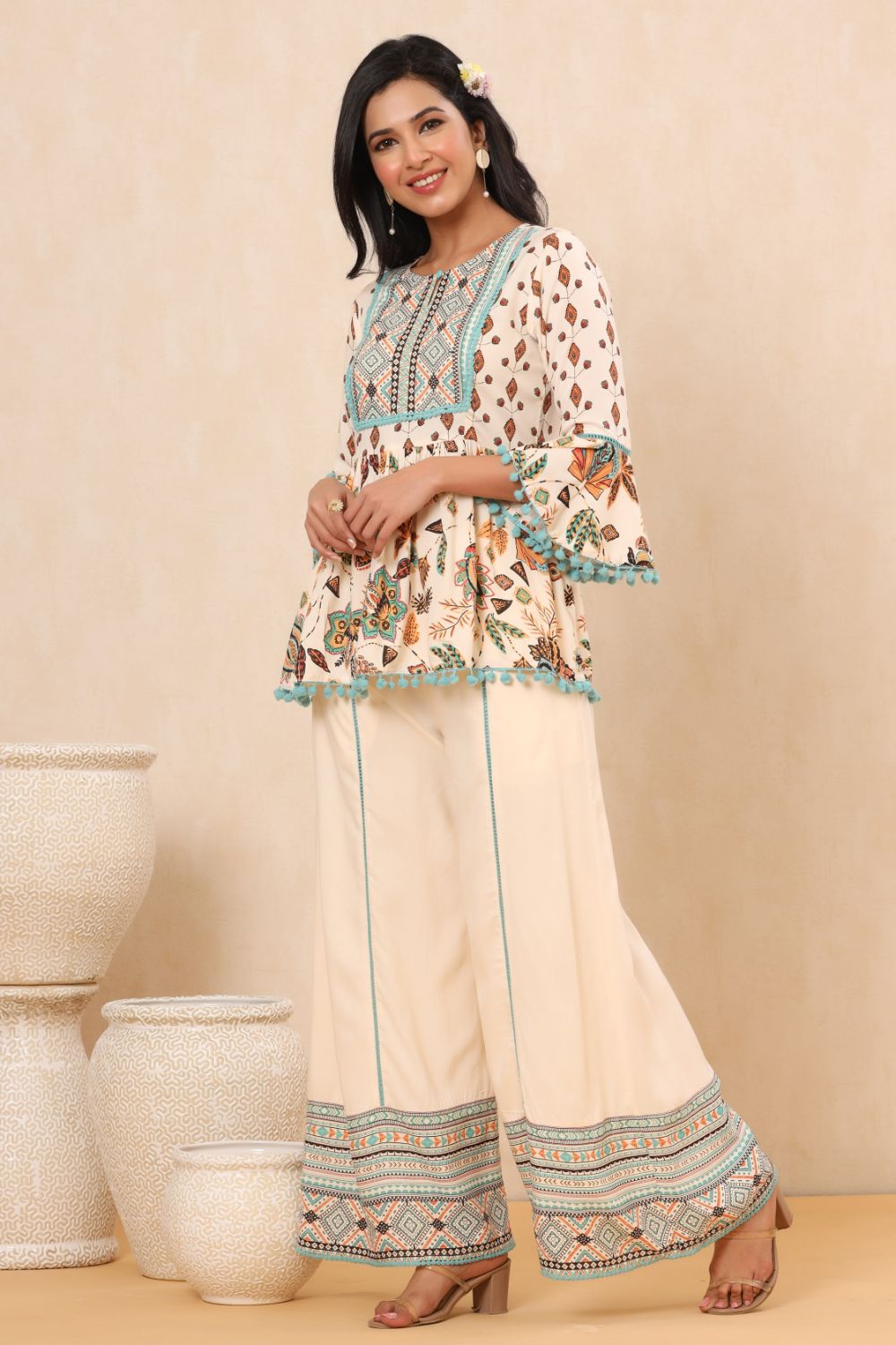 Juniper Womens Ivory Floral Printed Rayon Clothing Set