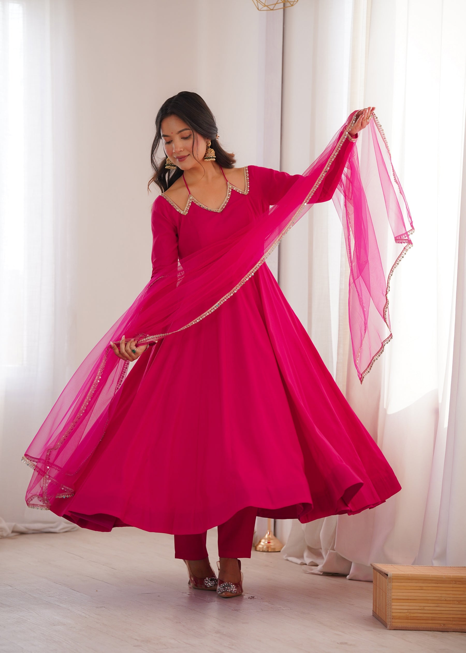 Lorenvalley Fashion Magenta Roman Silk Chanderi Yoke Fancy Lace Pattern Anarkali Gown Pant With Dupatta
