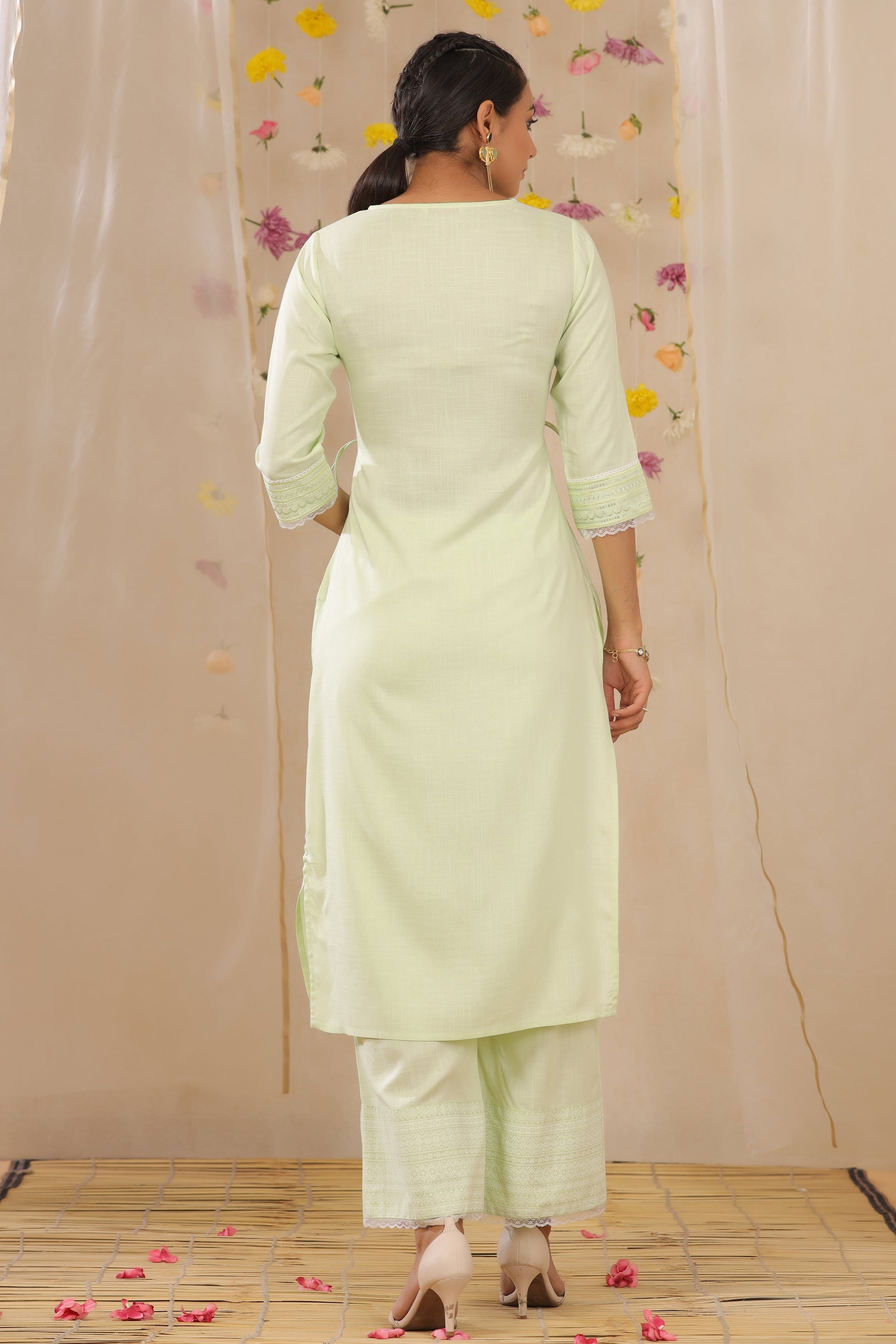 Juniper Women's Light Green Cotton Blend Printed Kurta Set