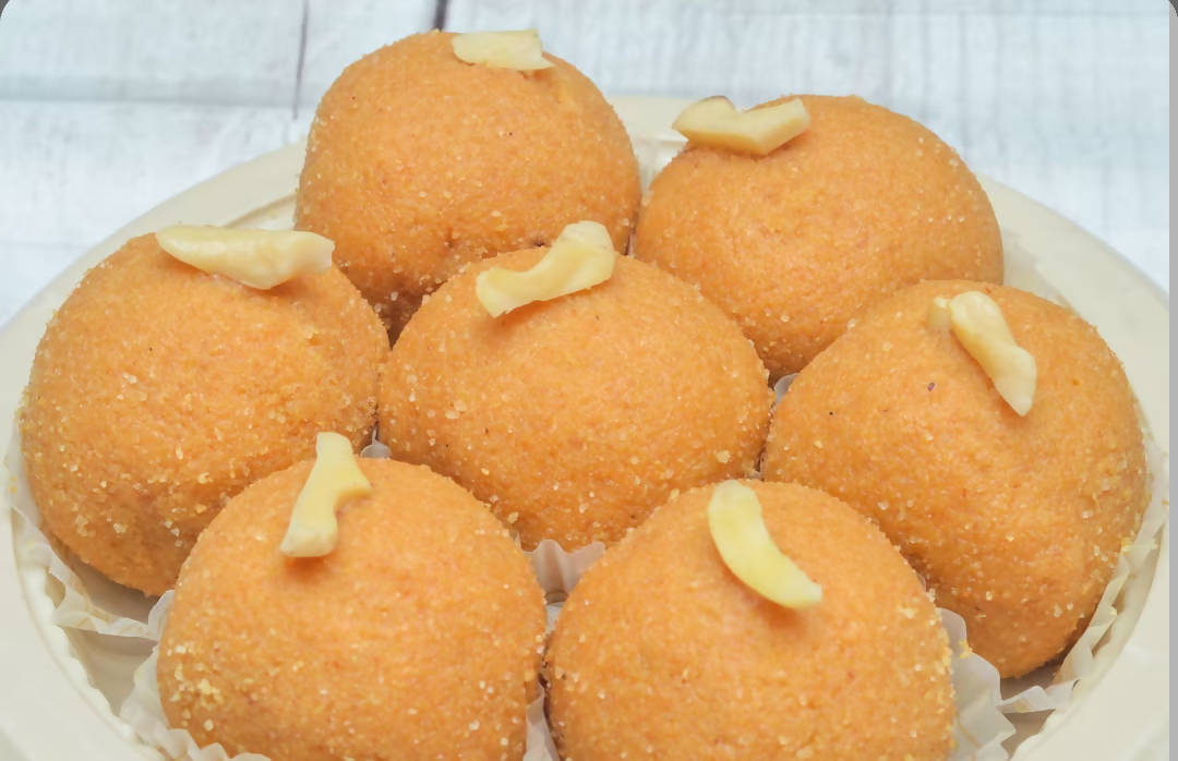 Mohana Sweets N Confectioners Pure Desi Ghee Besan Ladoo 