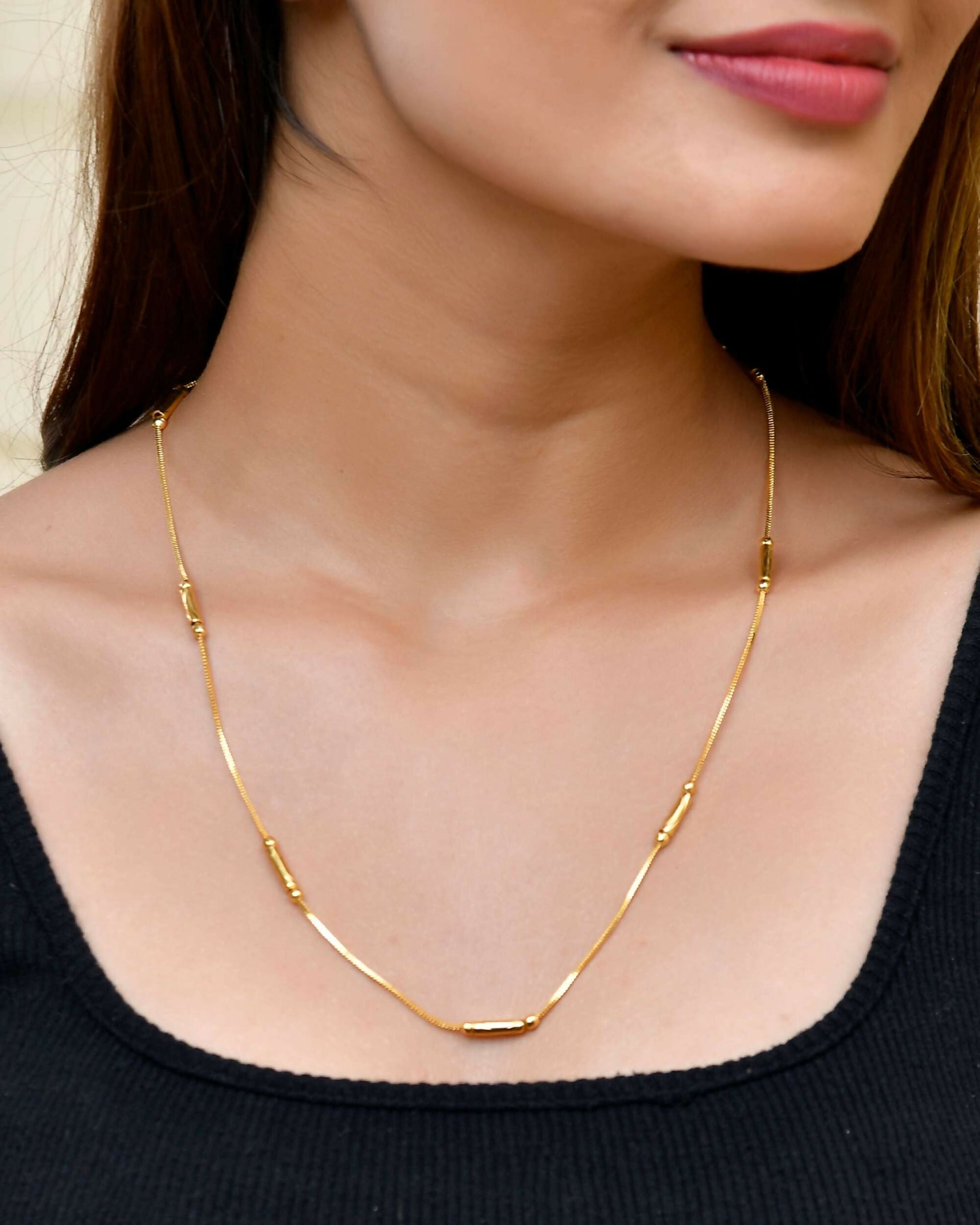 VOJ Gold-Polished Designer Chain With Gold Pipe 