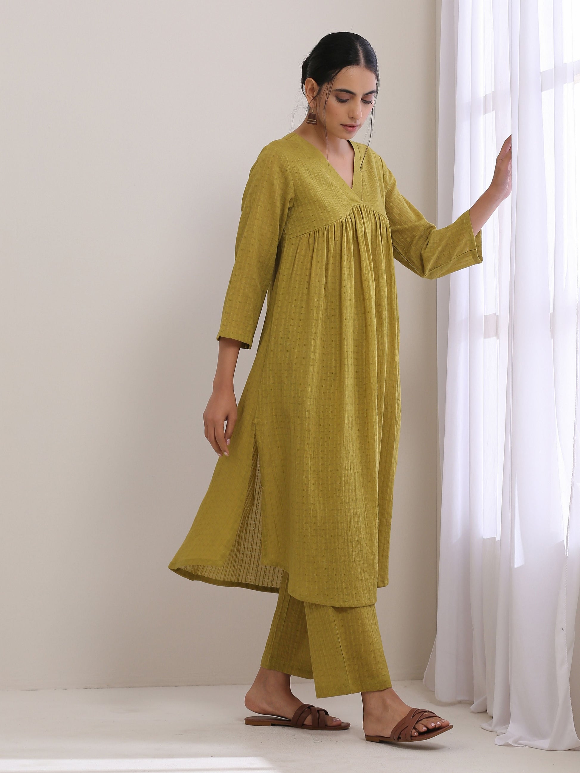 trueBrowns Avacado Green Dobby Flared Slit Kurta Pant Set 