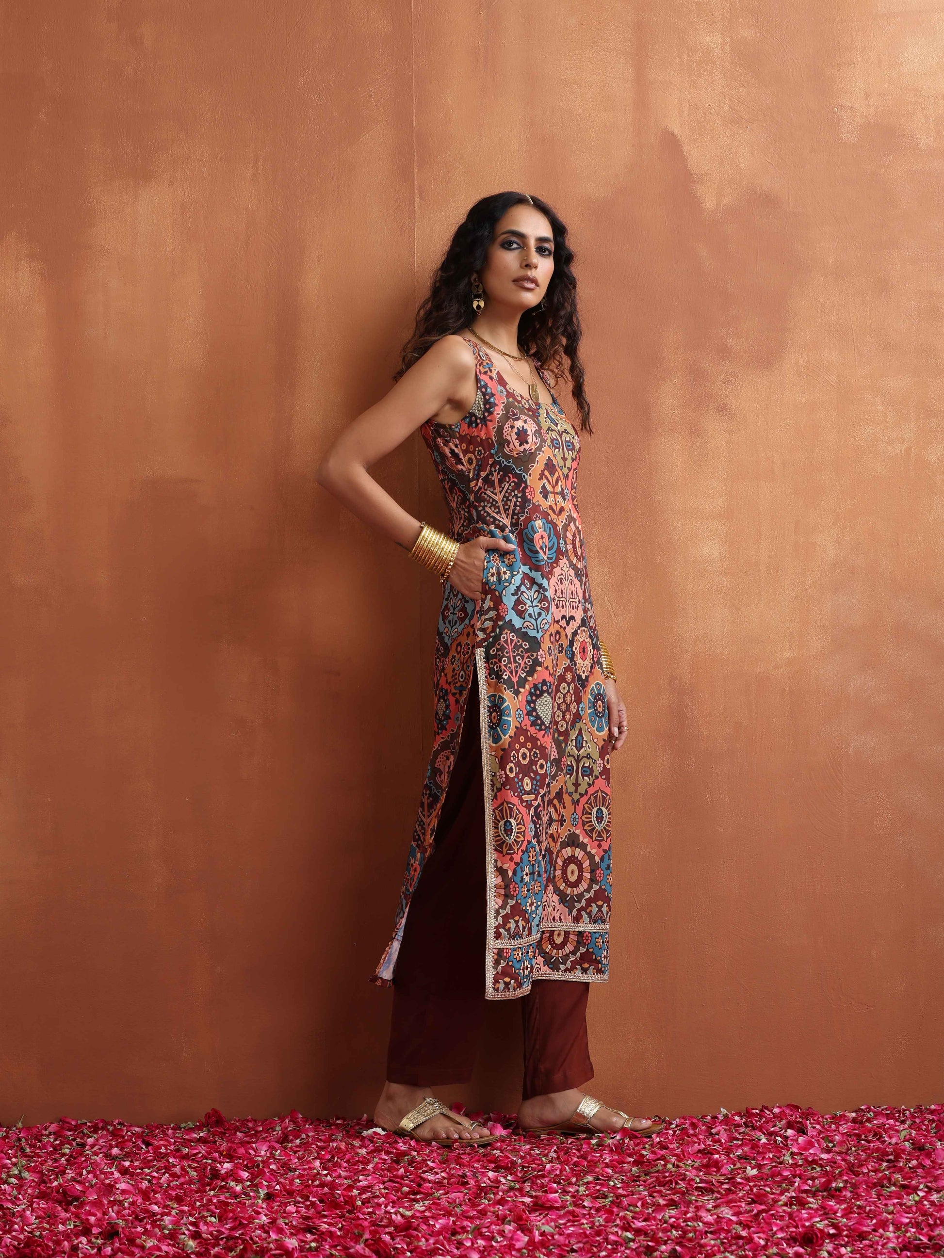 trueBrowns Cola Print Straight Kurta Set 