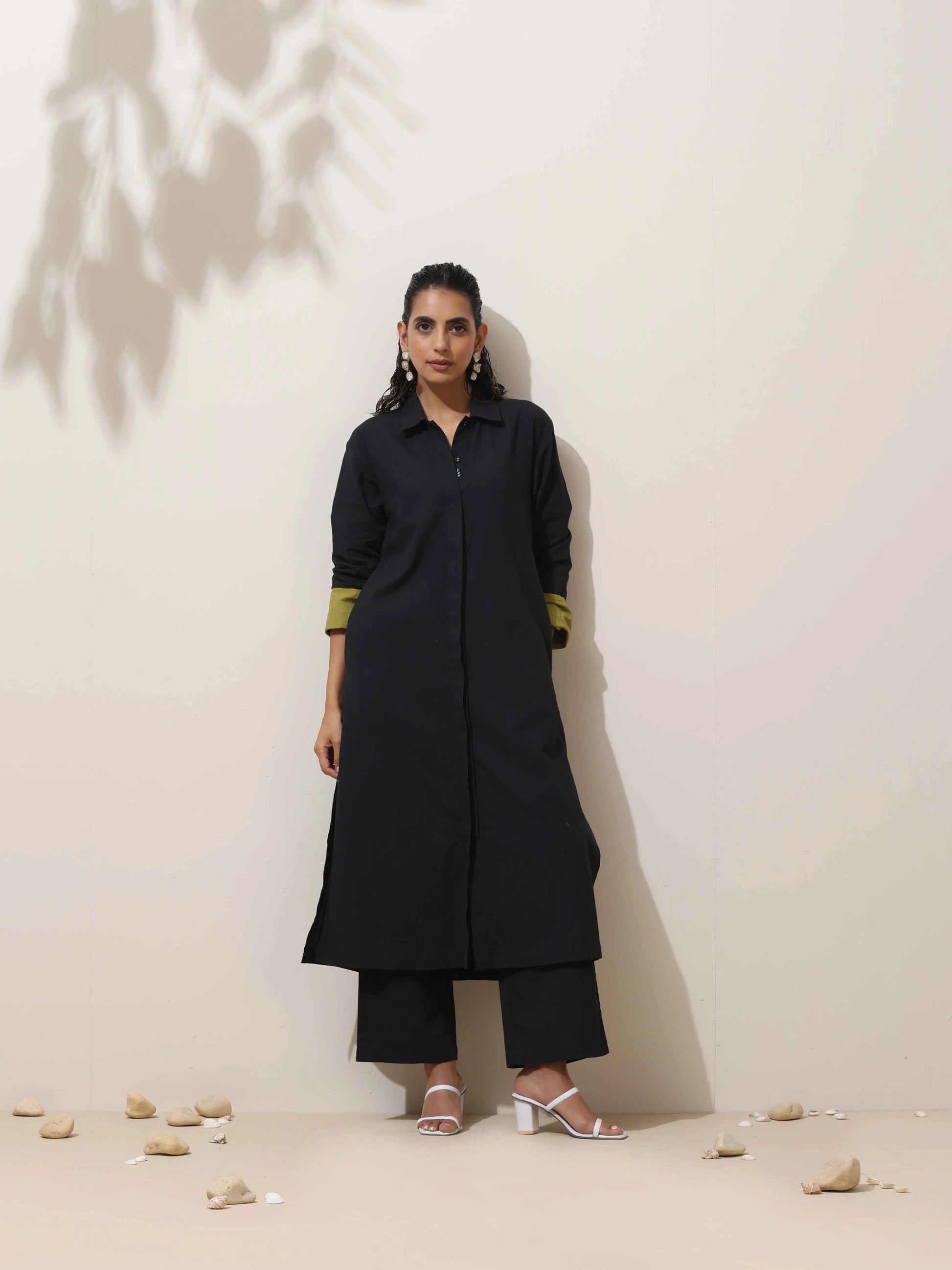 trueBrowns Black Cotton Linen Kurta Pant Set 