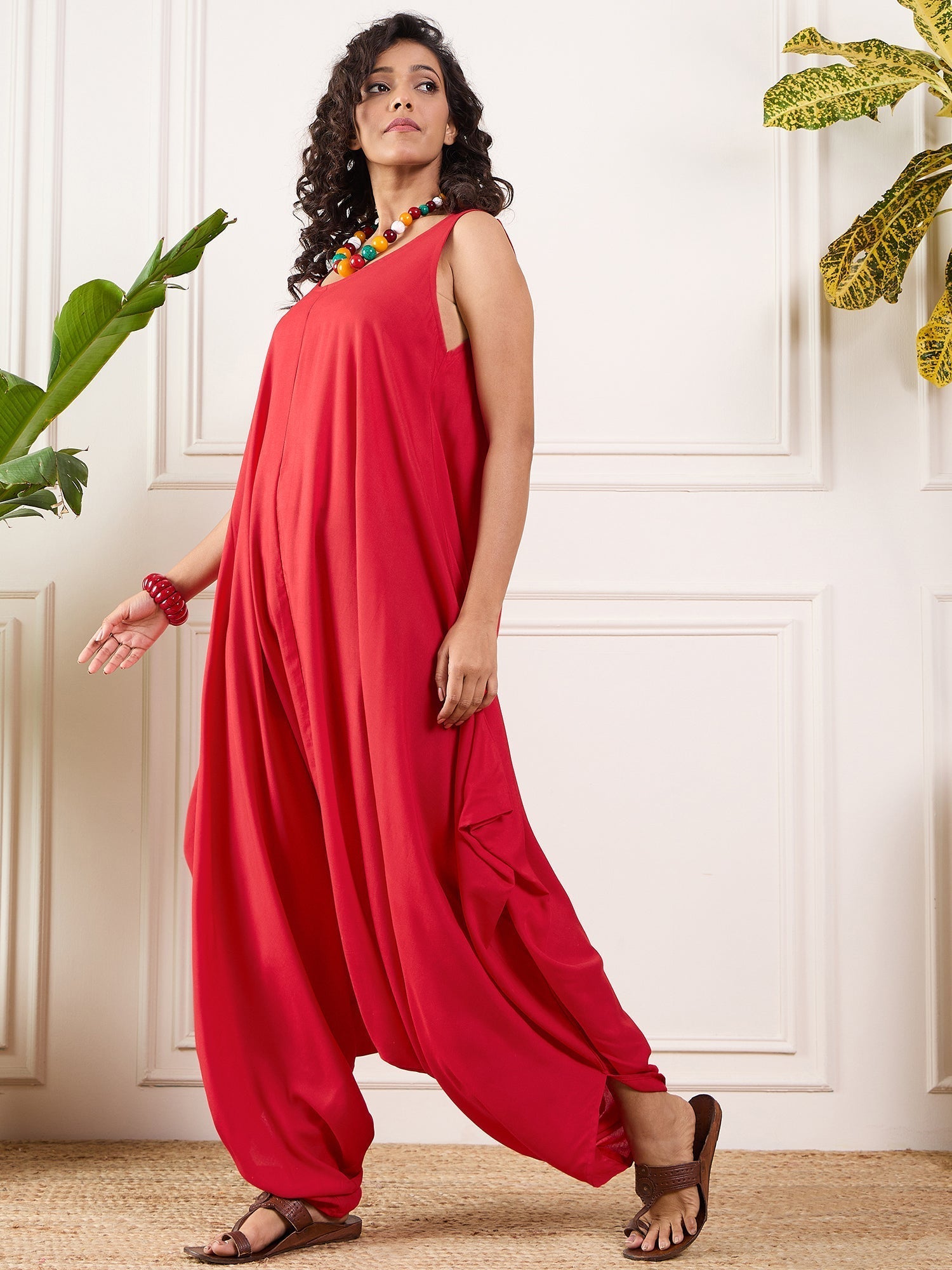 InWeave Red Round Sleeveless Jumpsuit 
