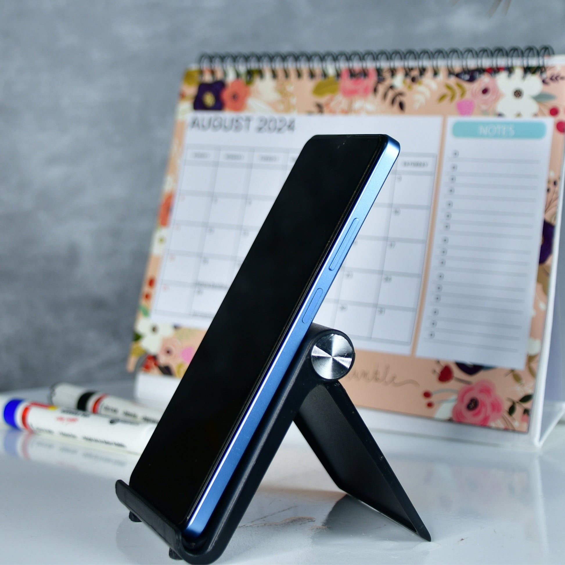 Sowpeace Trendy Adjustable Silver Tablet Stand with Black Hinges