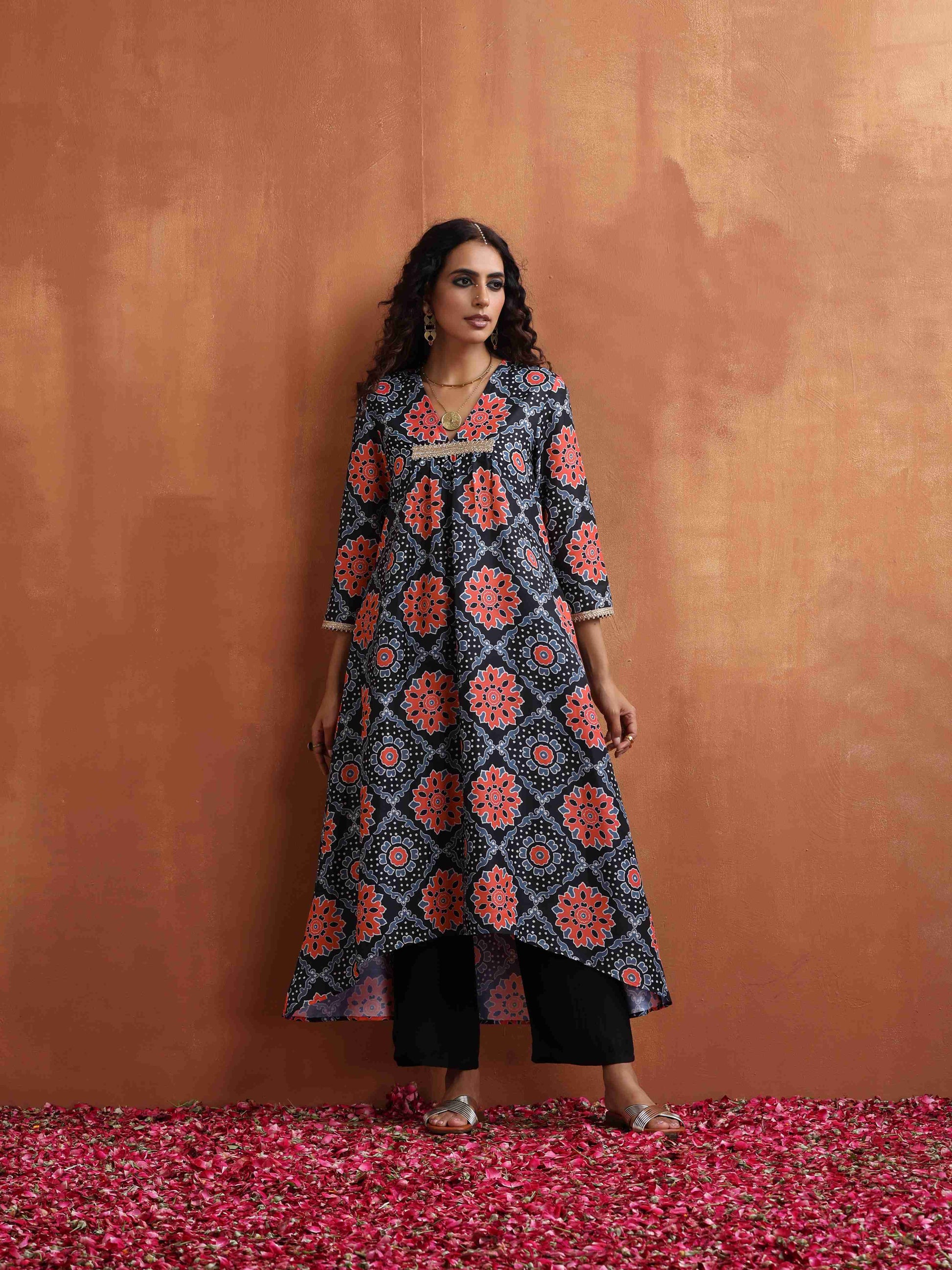 trueBrowns Black Ajrak Print Kurta Set 