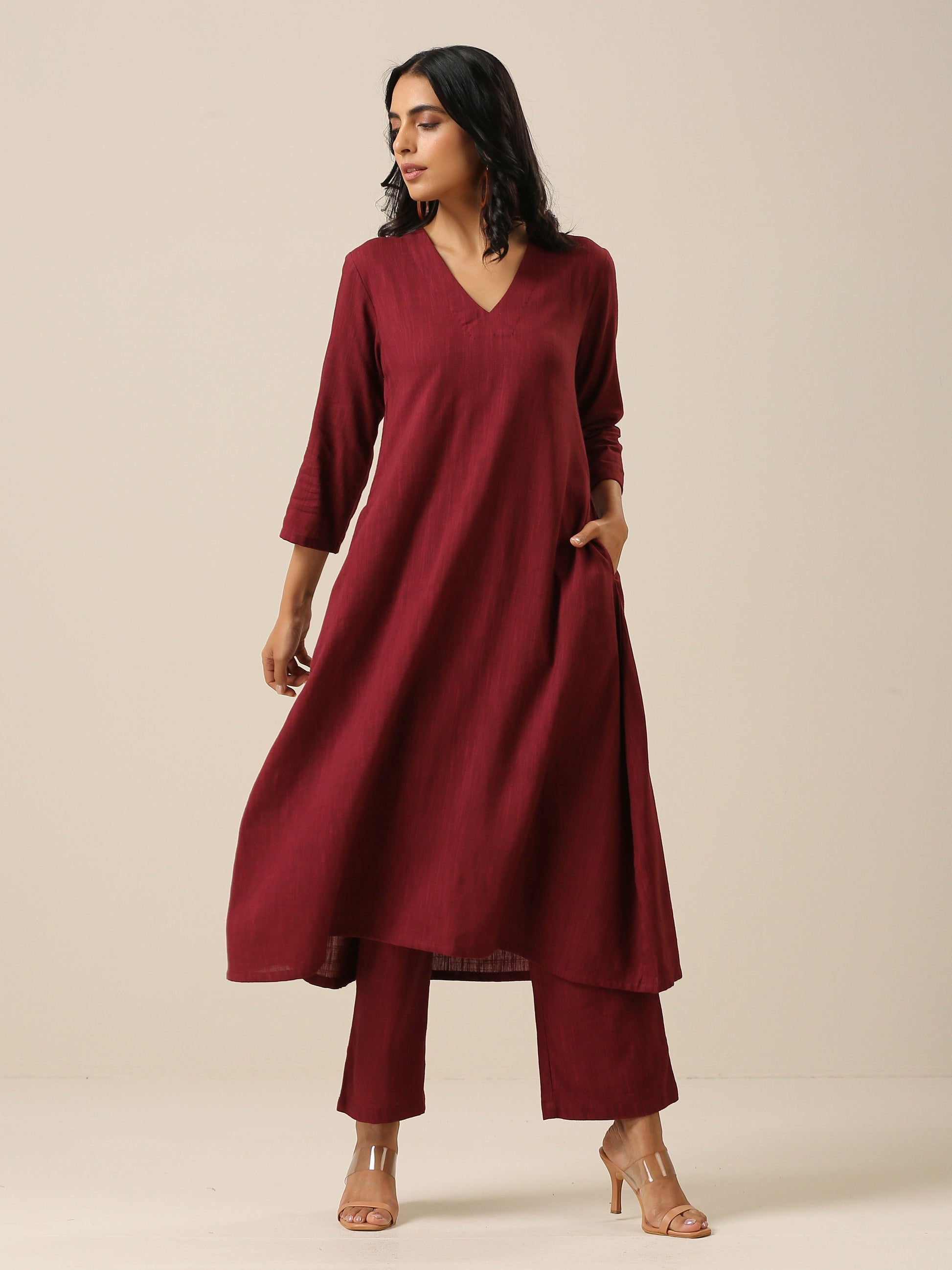 trueBrowns Ruby Wine Slub Texture Back Pleat Kurta Pant Set 