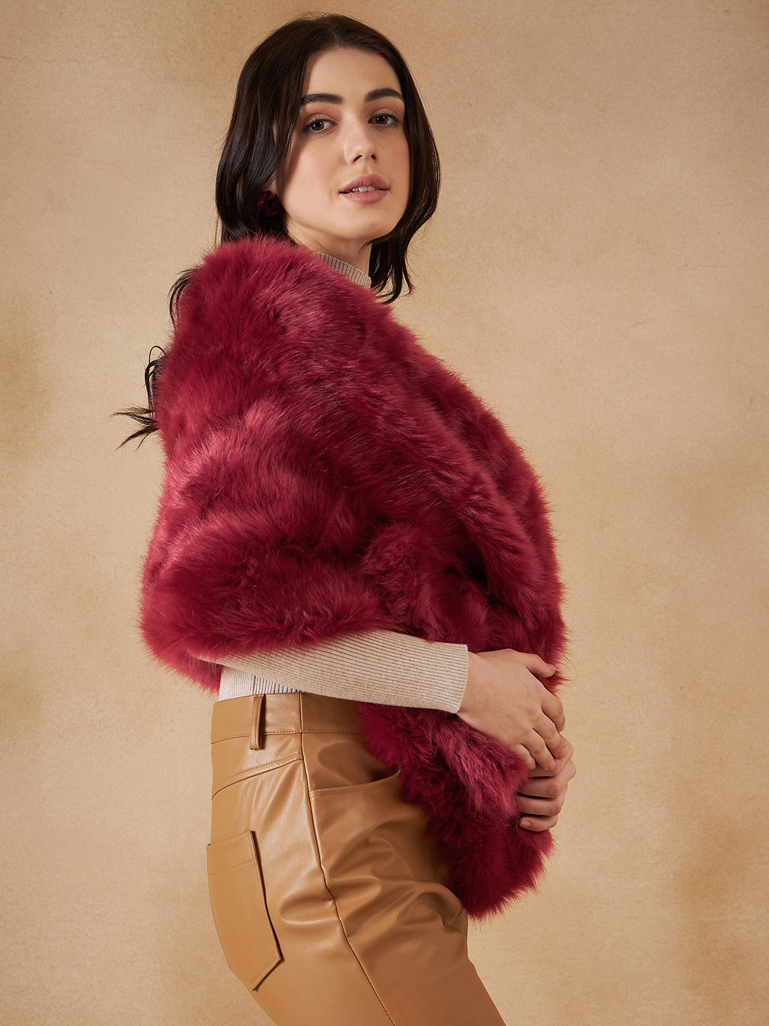 InWeave Women's Bright Rust Fur Cape 