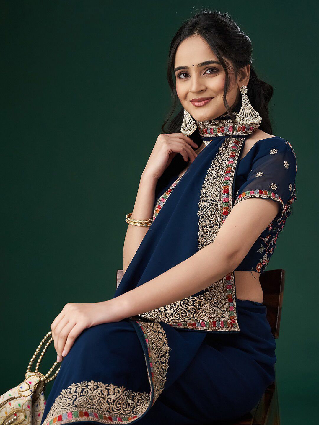 kasee Ethnic Motifs Embroidered Bordered Saree