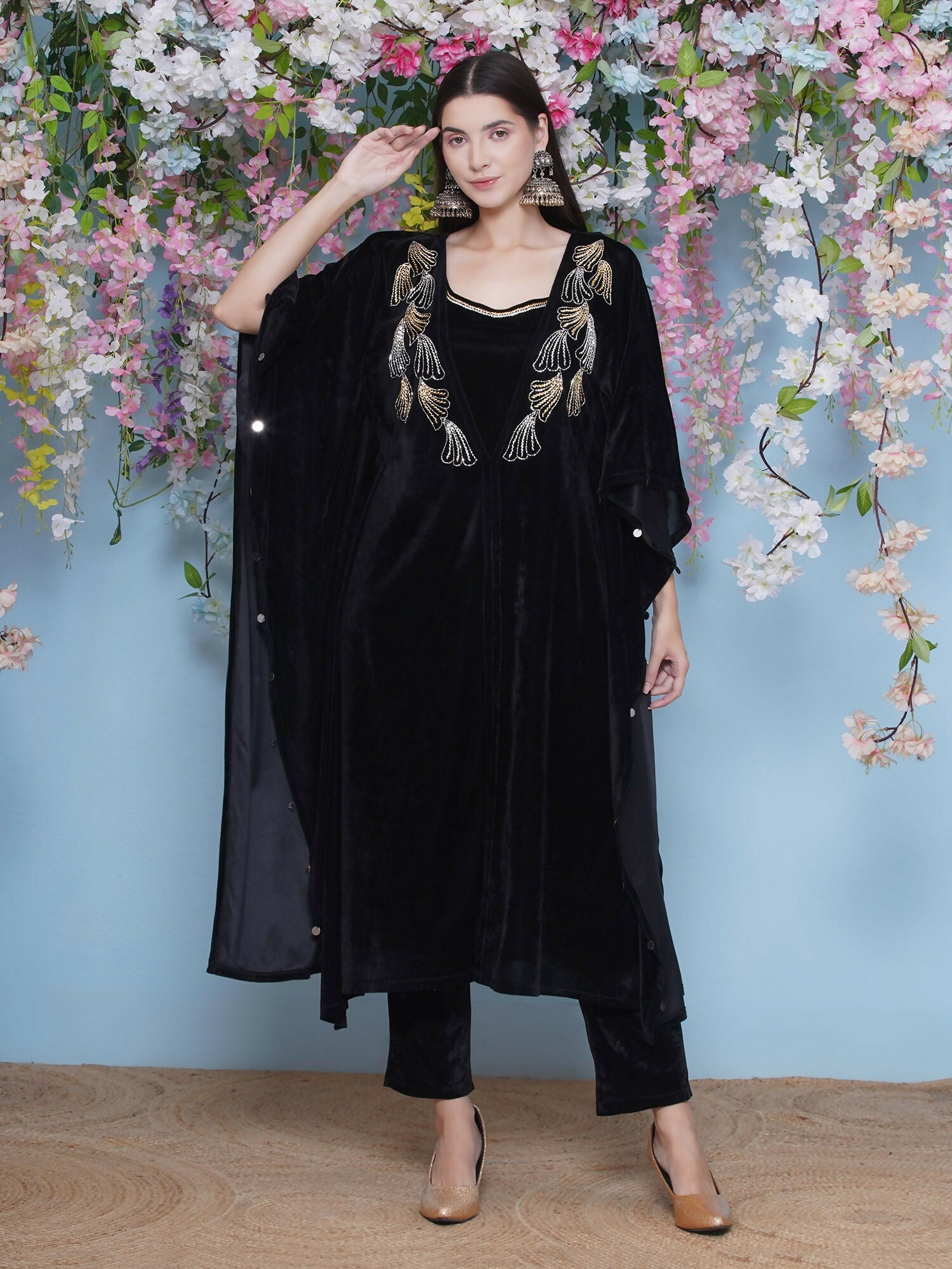 Joban Fashion Black Hand Embellished Kaftaan with ineer and Pant