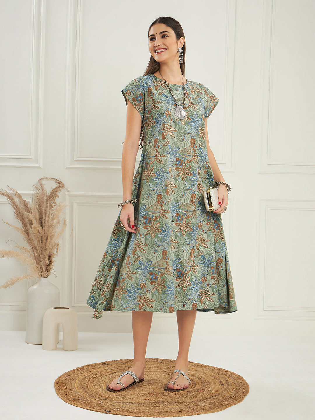 InWeave Women's Dull Green Leaf Floral Print A Line Dress 
