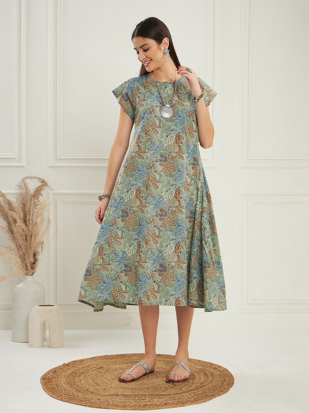 InWeave Women's Dull Green Leaf Floral Print A Line Dress 