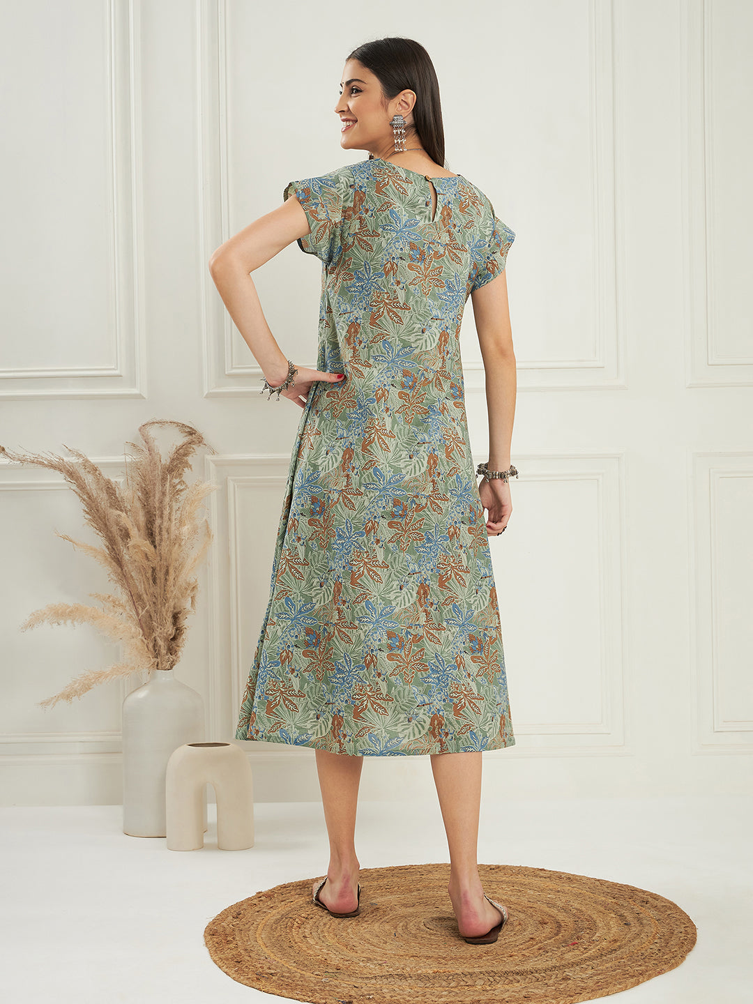 InWeave Women's Dull Green Leaf Floral Print A Line Dress 