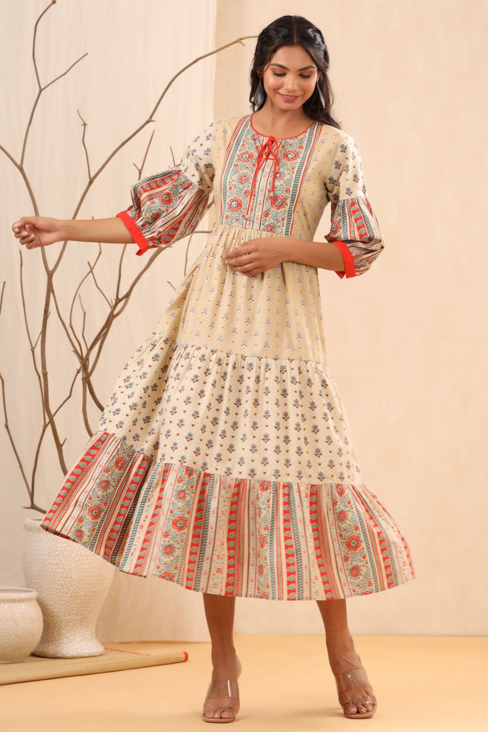 Juniper Womens Beige Cambric Floral Printed Tiered Dress