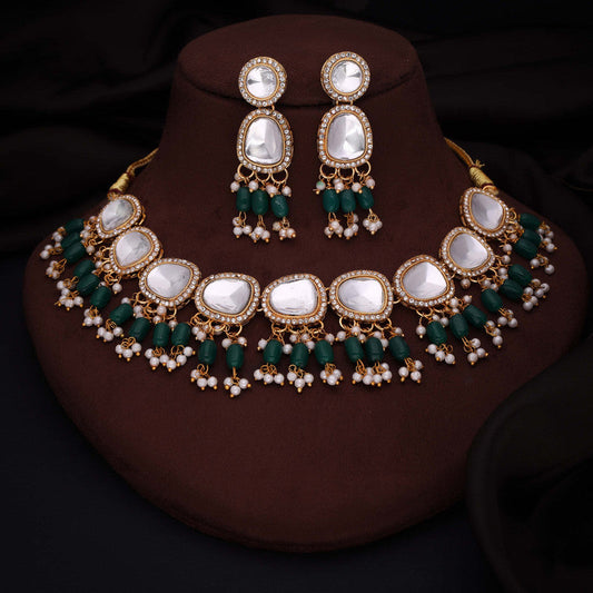 Tehzeeb Creations Gold-Polished Kundan Green Colour Necklace With Earrings