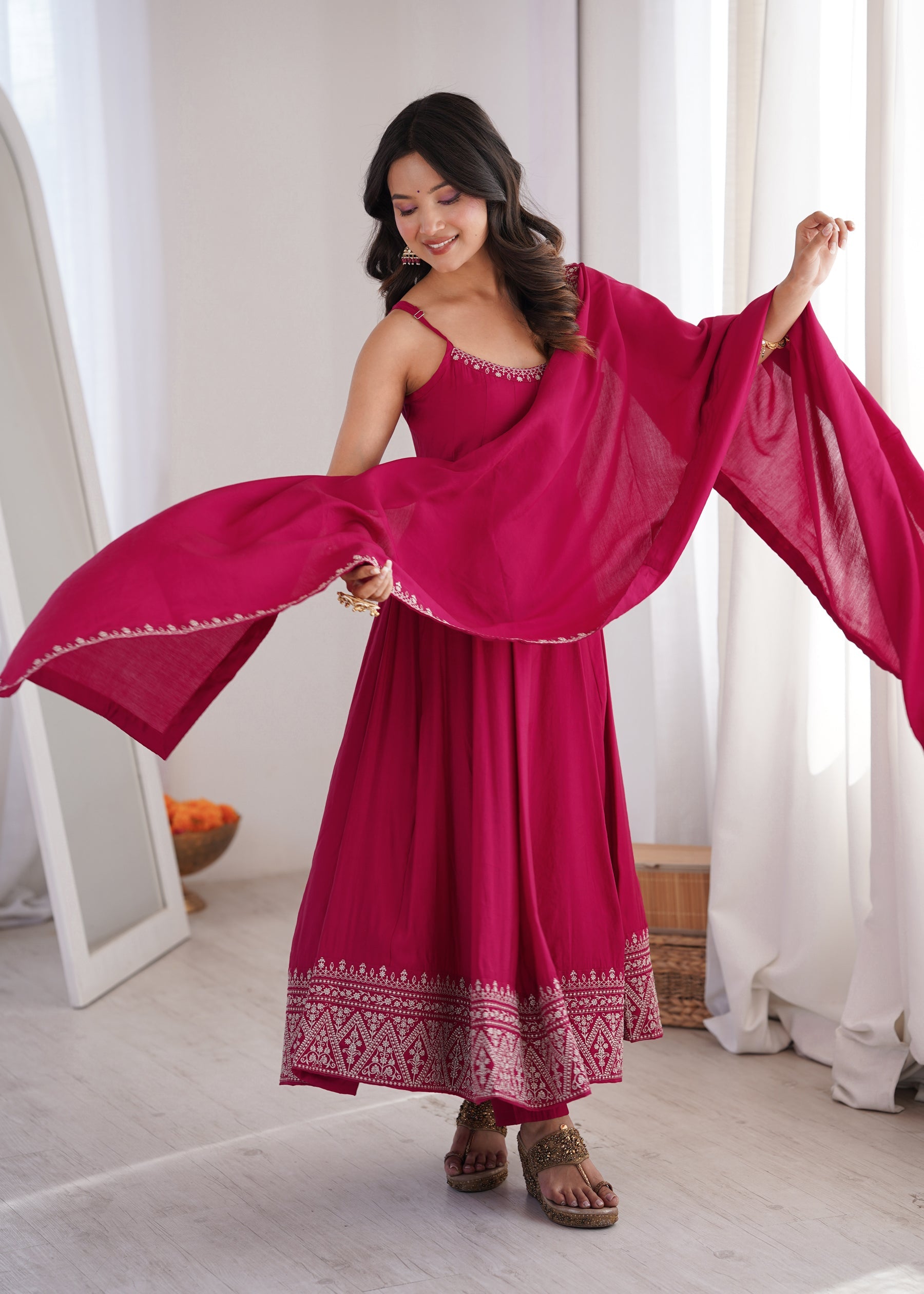 Lorenvalley Fashion Ranipink Roman Silk Chanderi Embroidery Thread Work Lace Anarkali Gown Pant with Dupatta