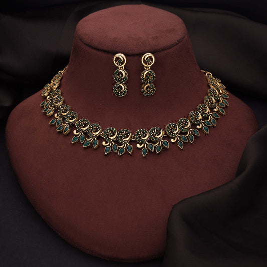 Tehzeeb Creations Gold Pleate Green Colour Choker Set